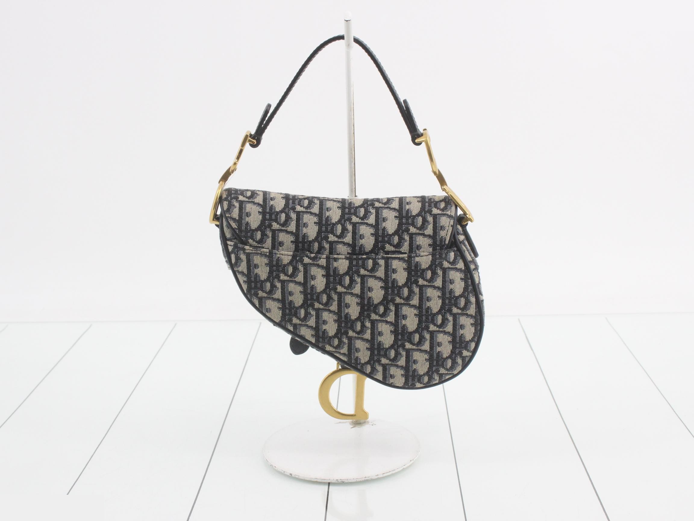 Saddle Trotter/Oblique Canvas One-Shoulder Bag — view 2