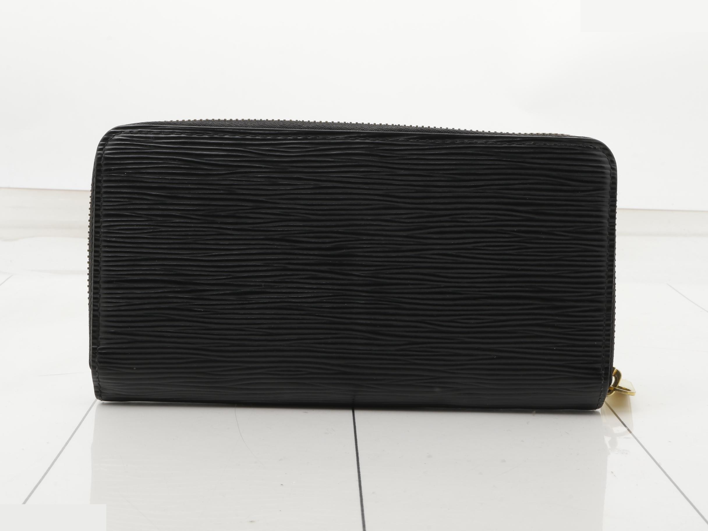 M60072 Zippy Wallet Noir GI2240 — view 2