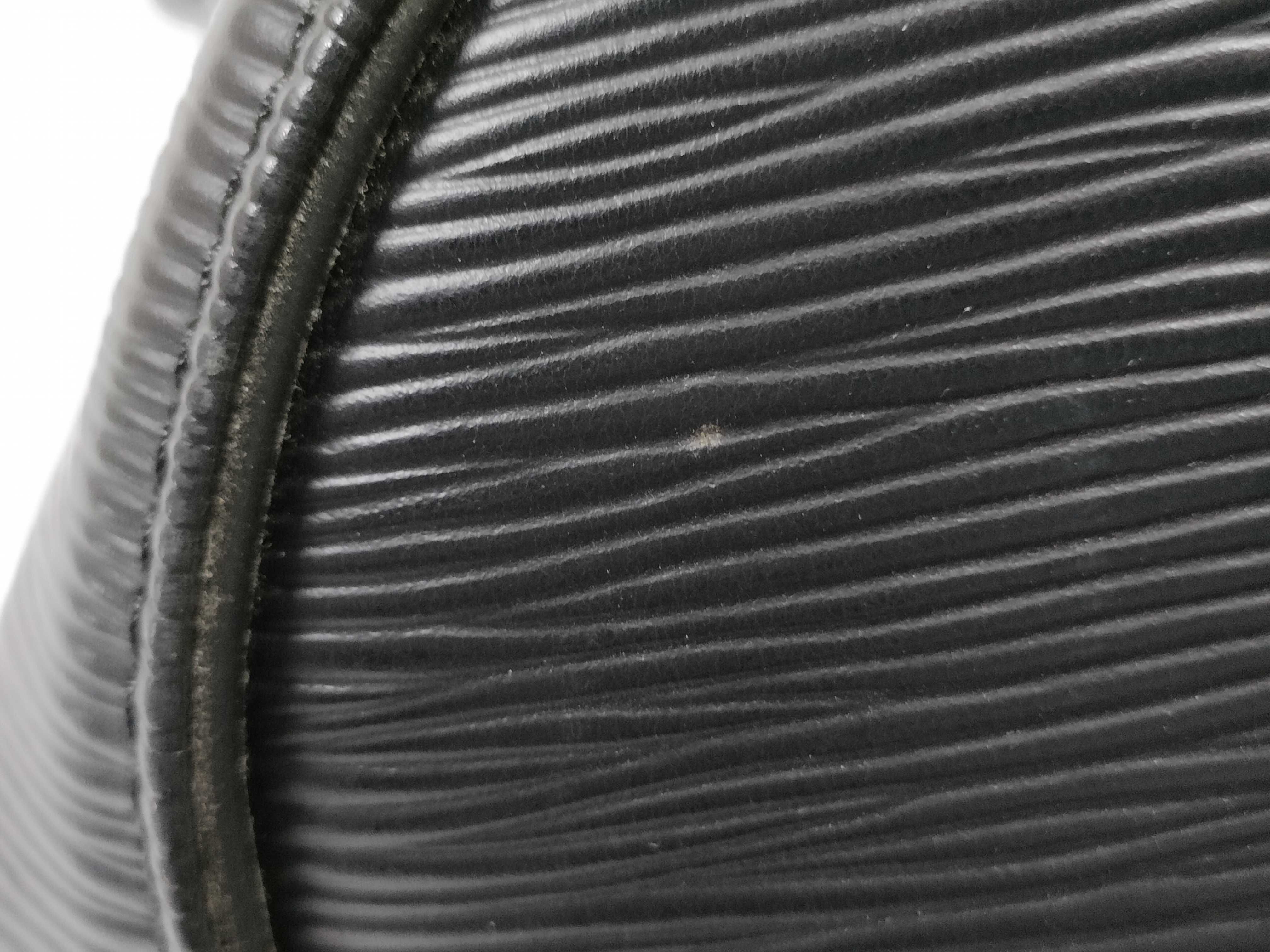 Epi Keepall 50 Black Boston Bag — view 11
