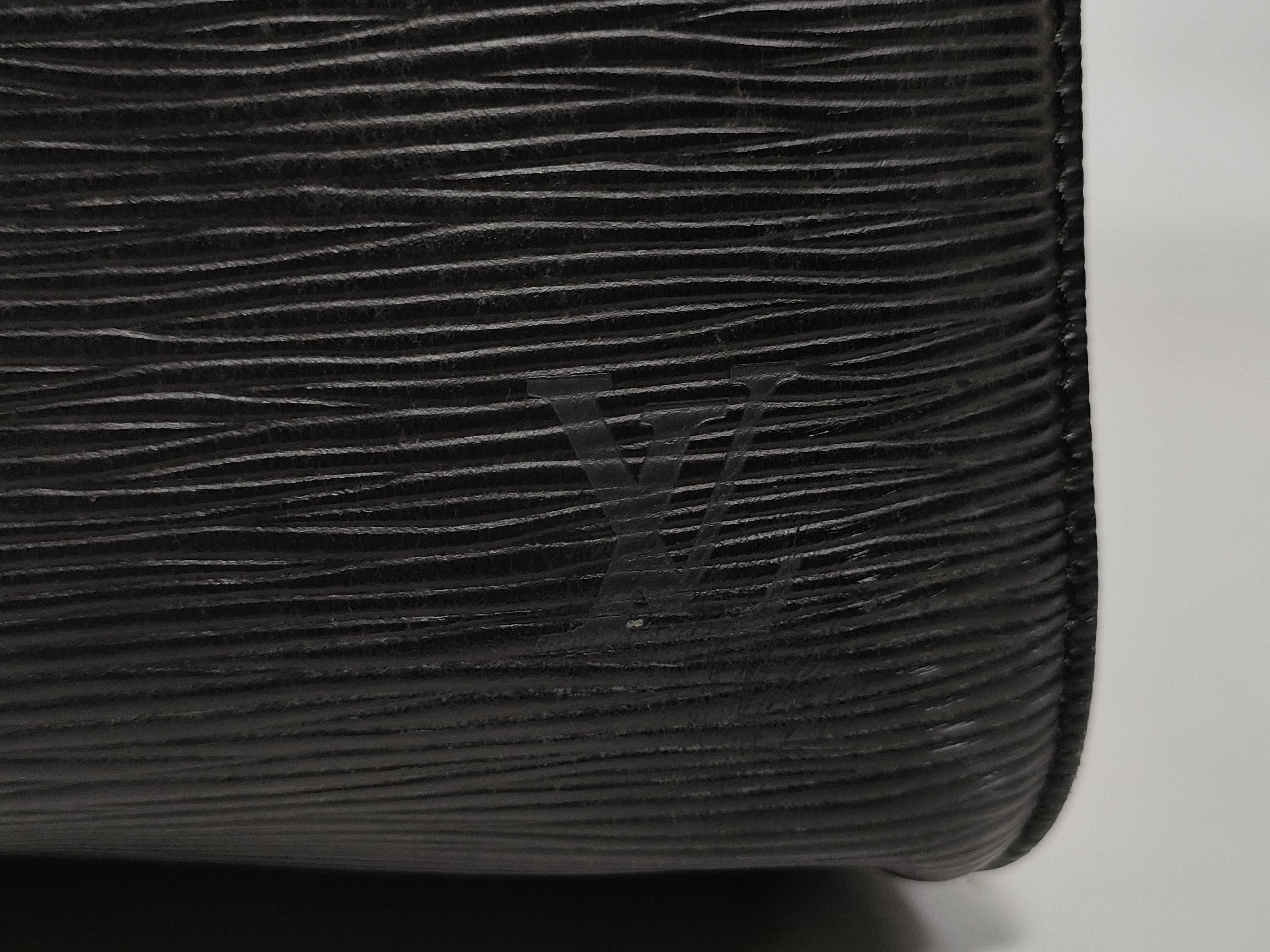 Epi Keepall 50 Black Boston Bag — view 14