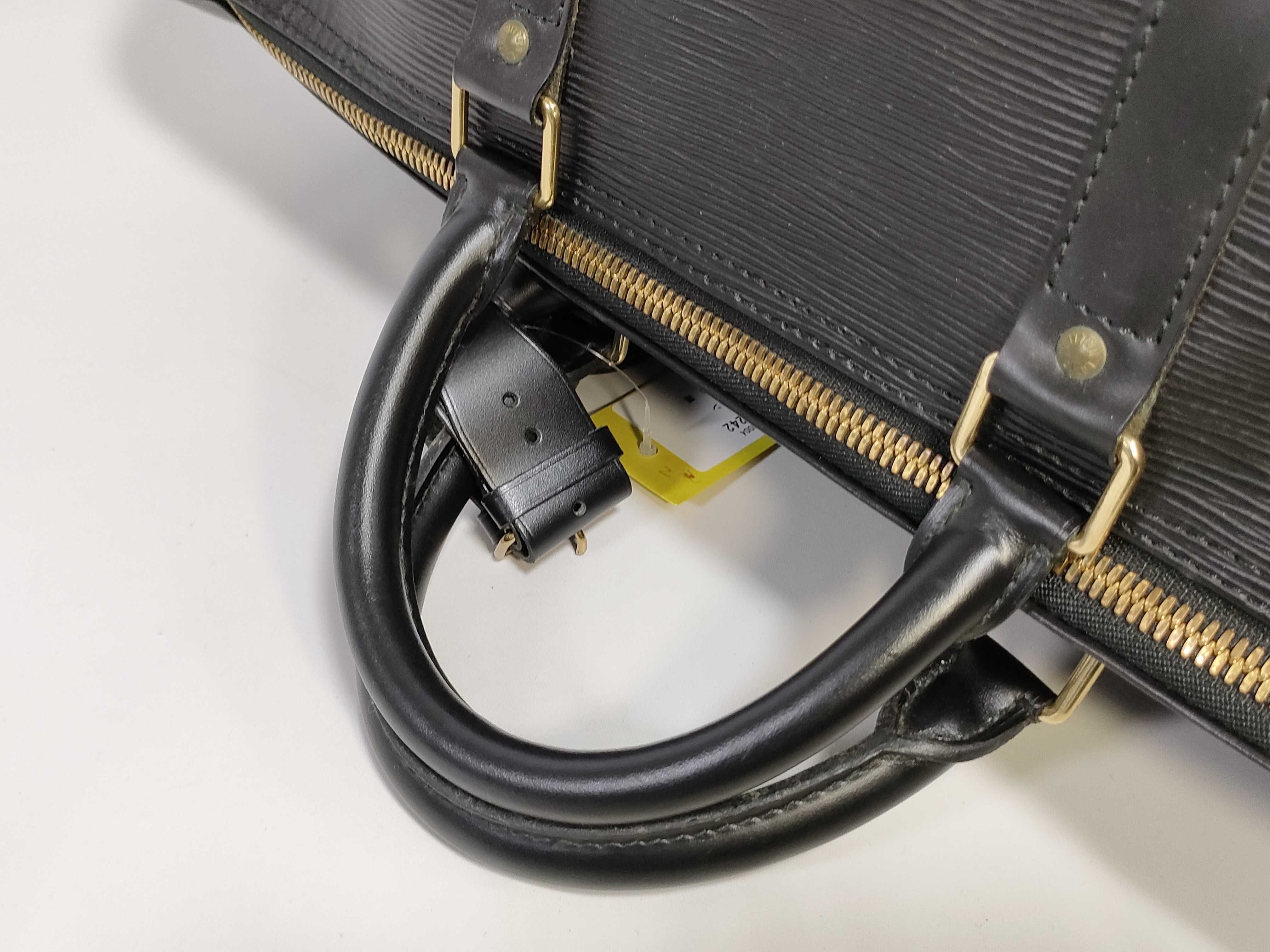 Epi Keepall 50 Black Boston Bag — view 3