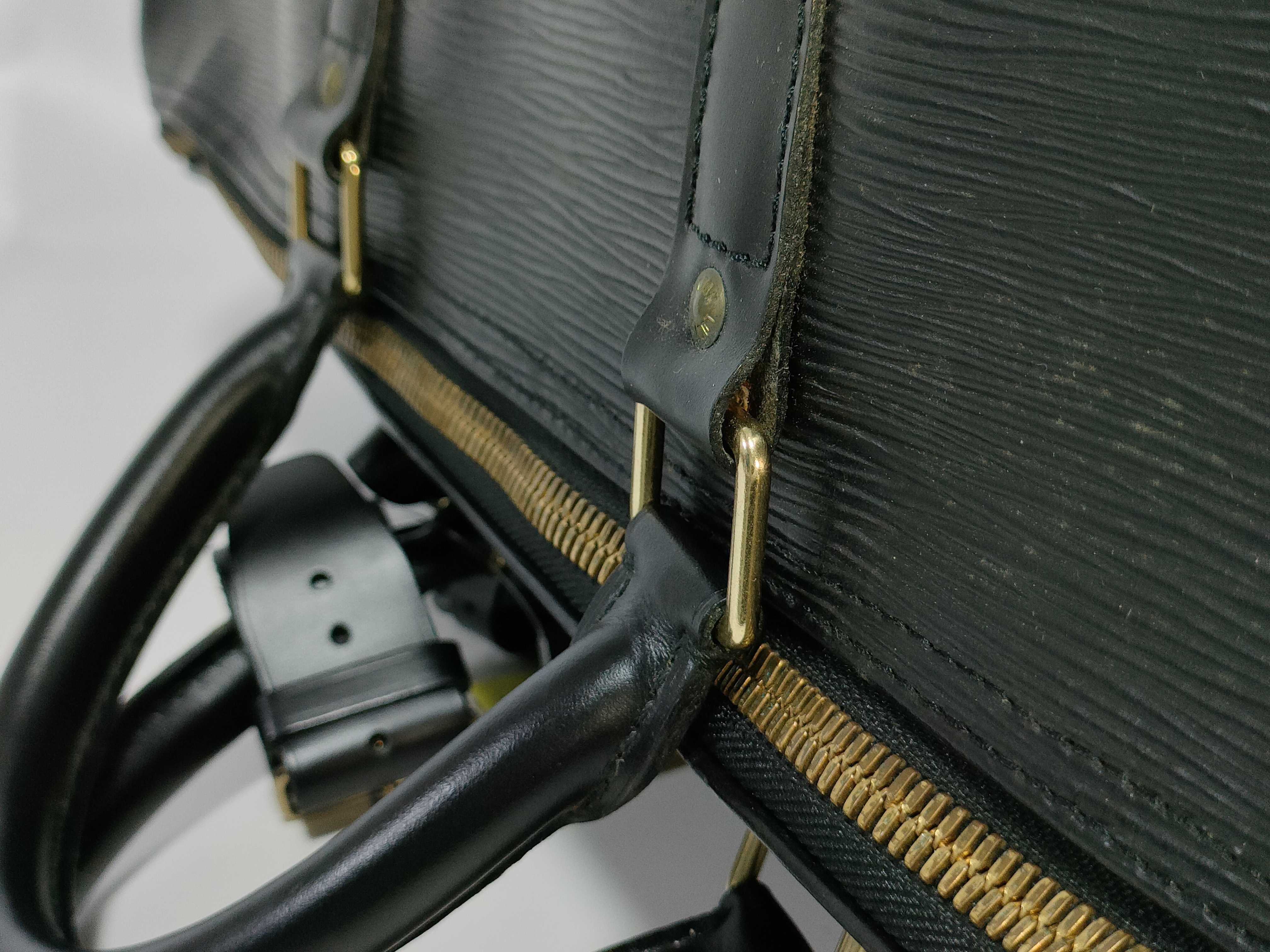 Epi Keepall 50 Black Boston Bag — view 5