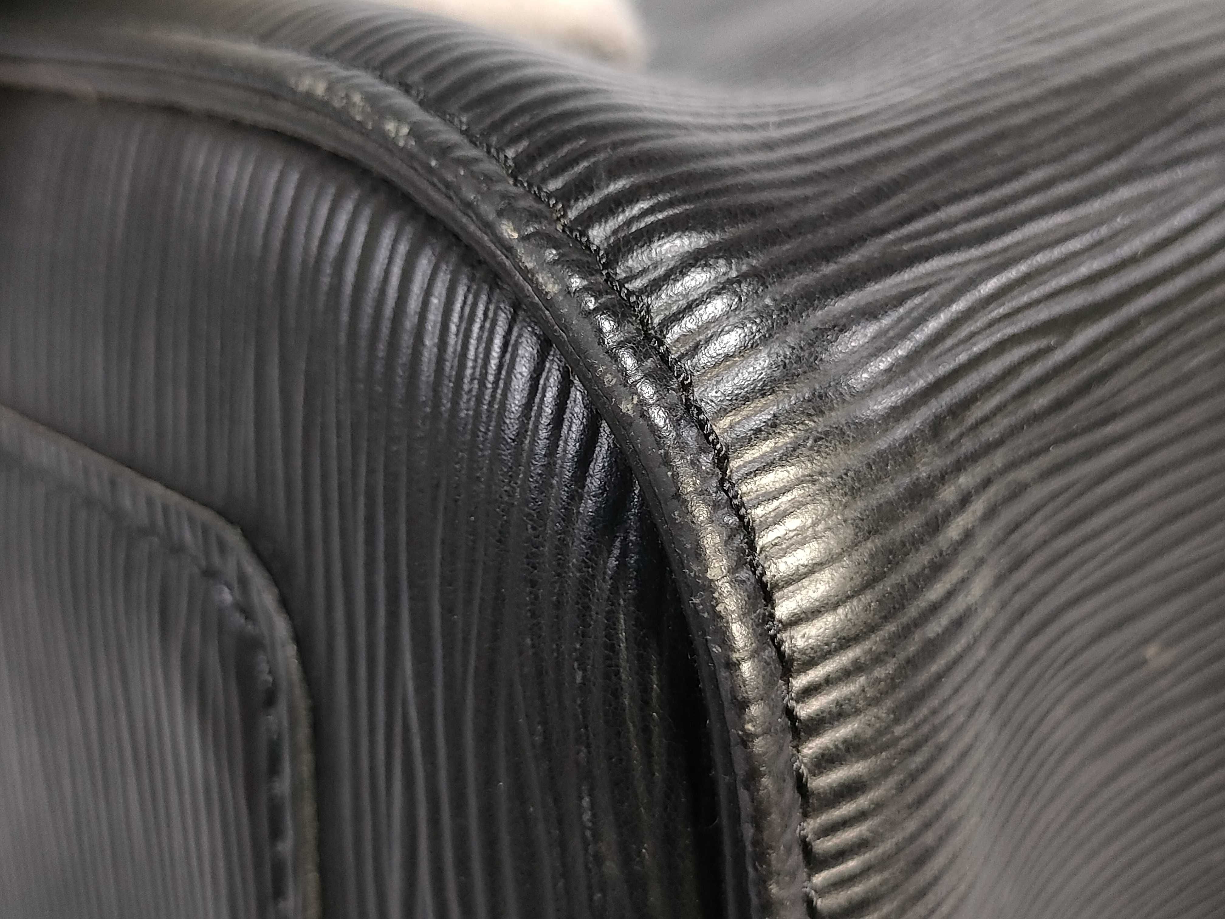 Epi Keepall 50 Black Boston Bag — view 6