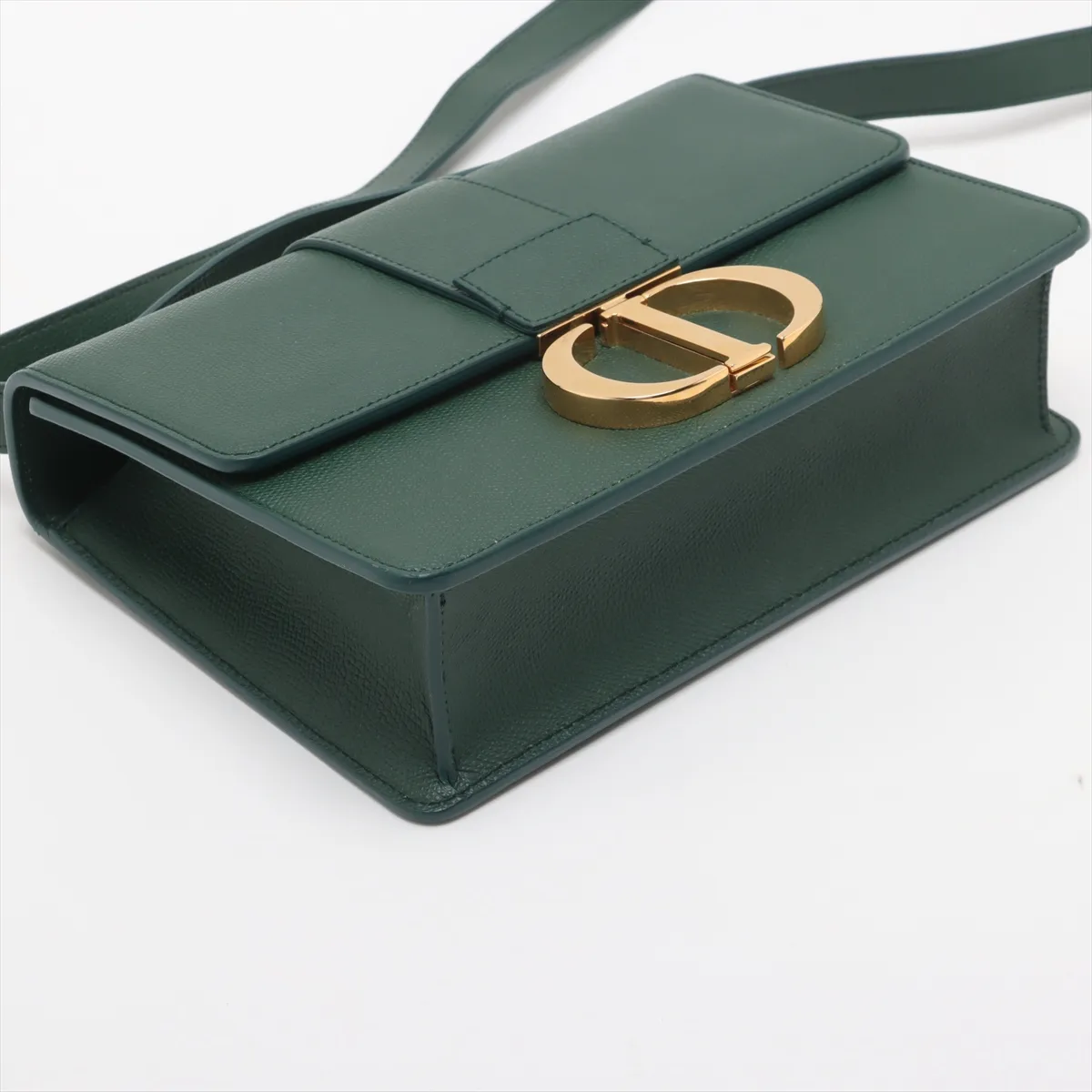 Montaigne 30 Leather Shoulder Bag, Green — view 4