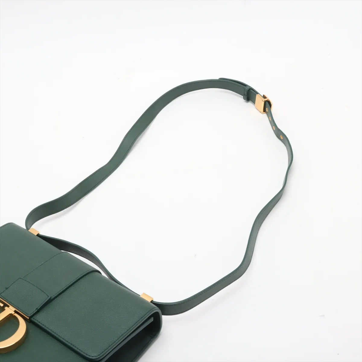 Montaigne 30 Leather Shoulder Bag, Green — view 5
