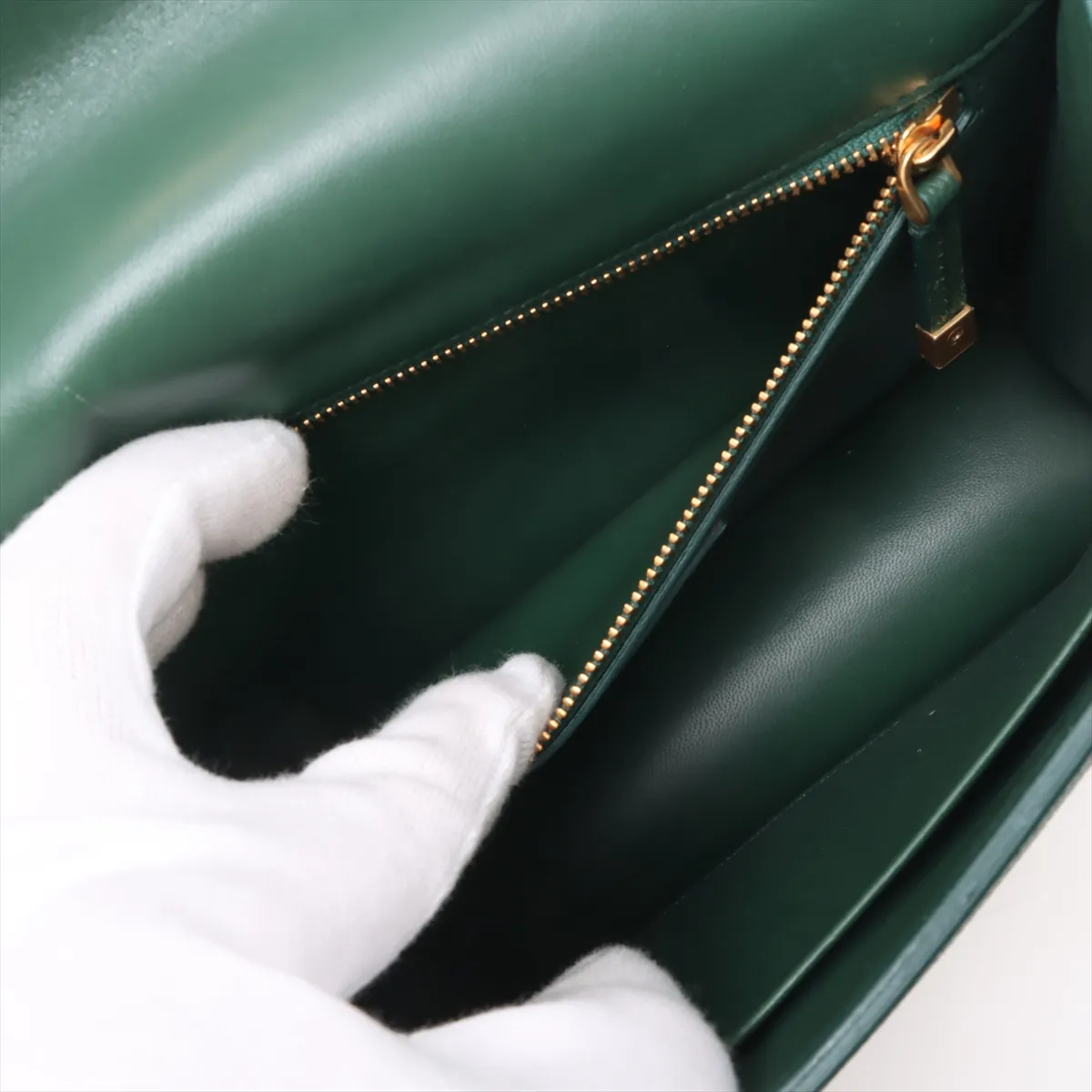 Montaigne 30 Leather Shoulder Bag, Green — view 7