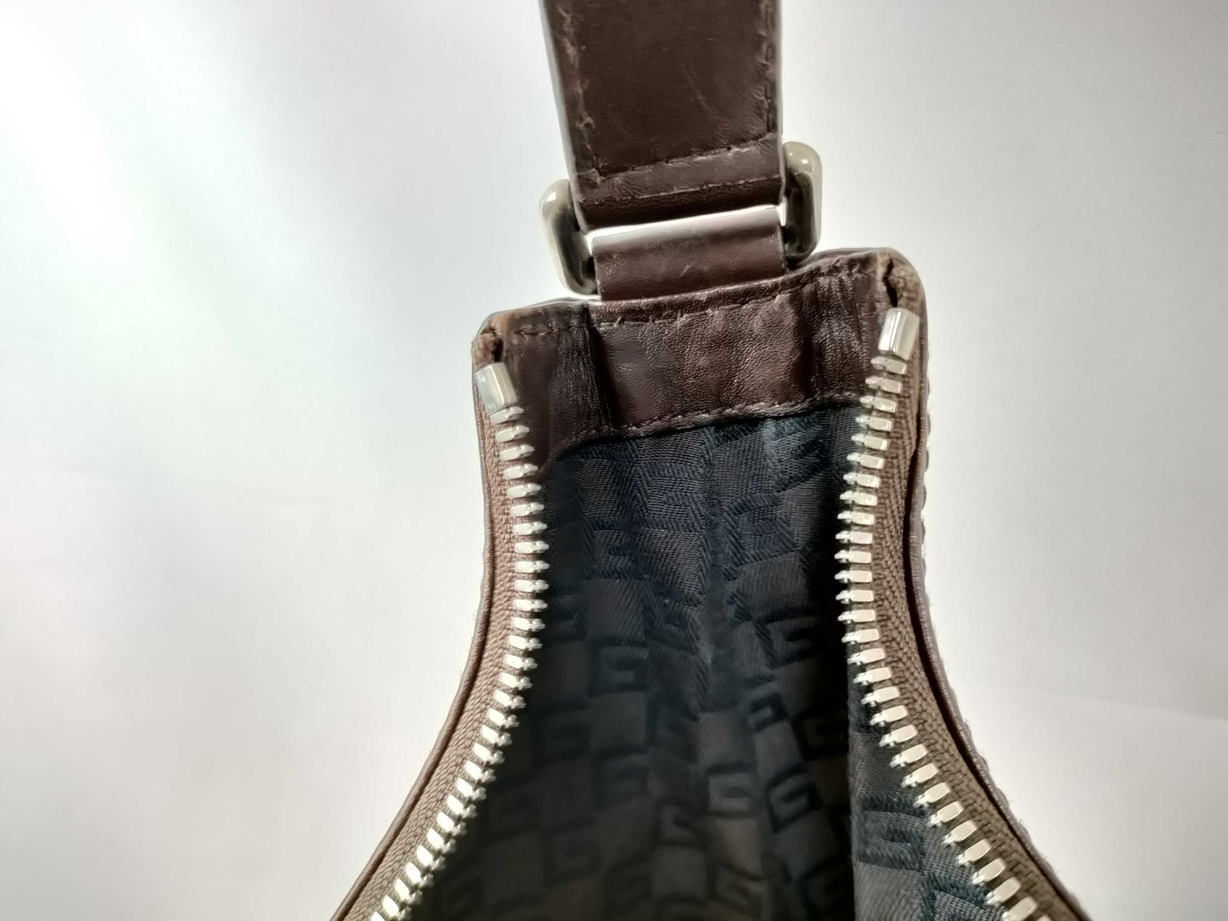 Interlocking Canvas Shoulder Bag Handbag — view 13