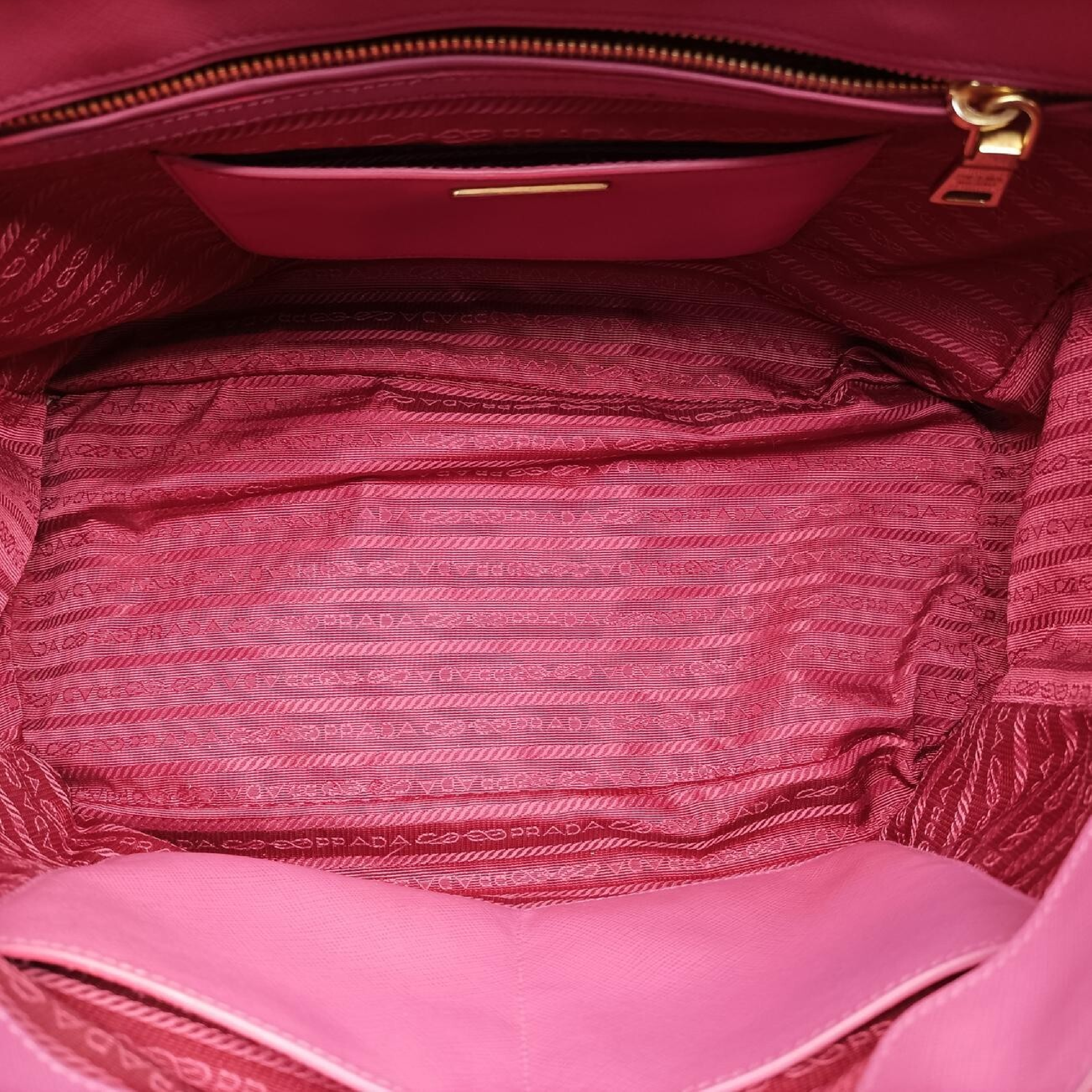 Galleria Pink Saffiano Leather Shoulder Bag BN1786 117 — view 6