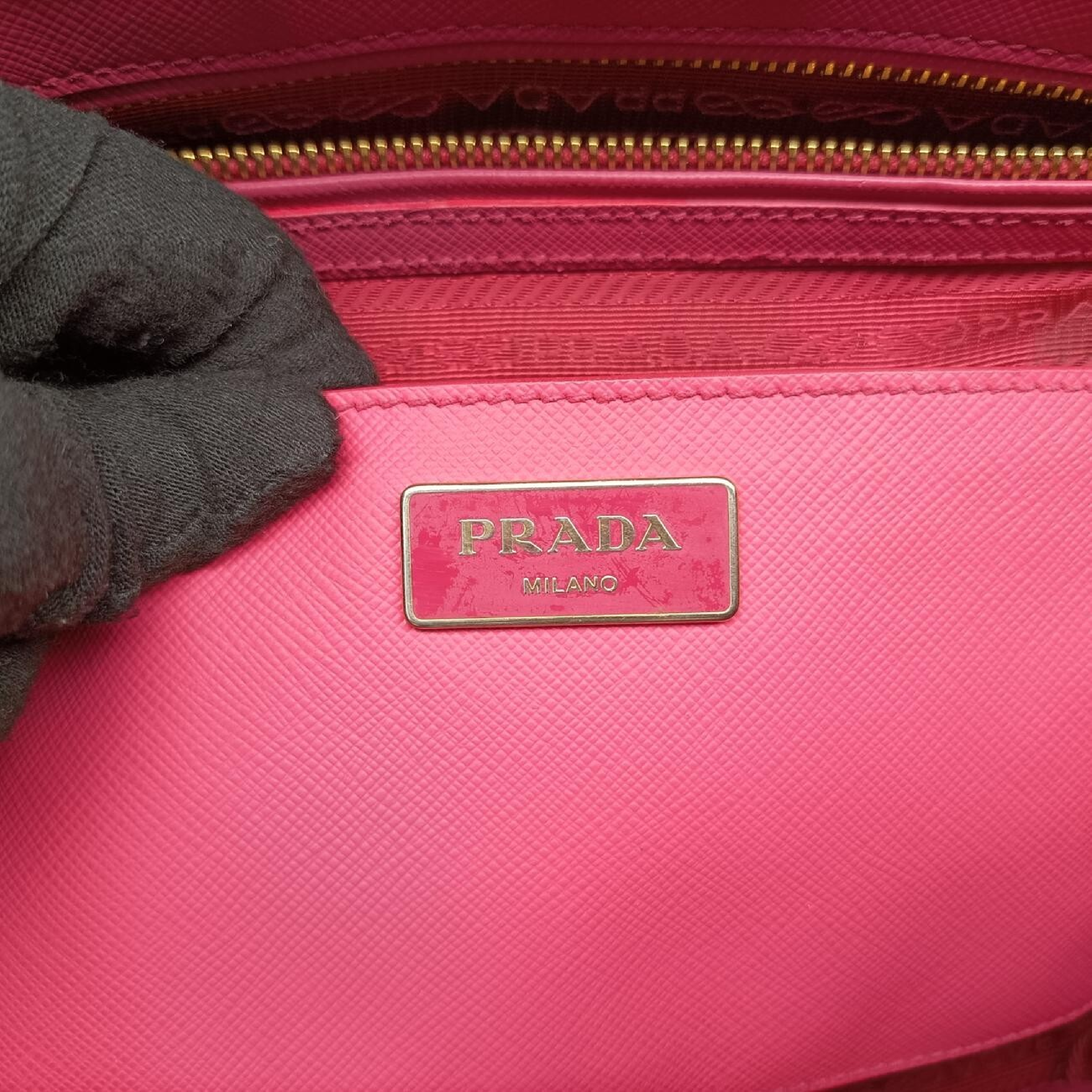 Galleria Pink Saffiano Leather Shoulder Bag BN1786 117 — view 7