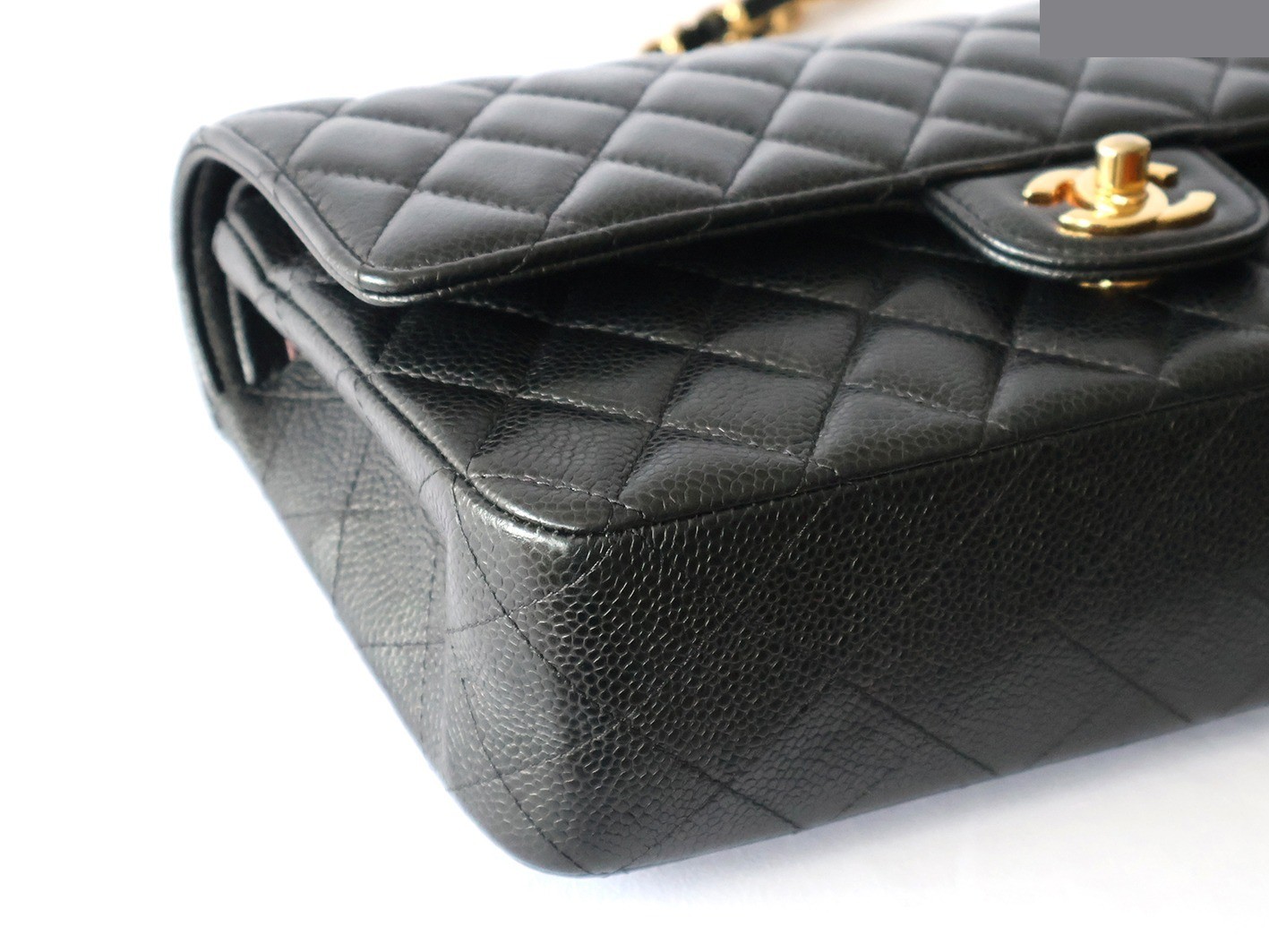 Caviar leather Matelassé 25 Double flap Double chain shoulder bag, black — view 3