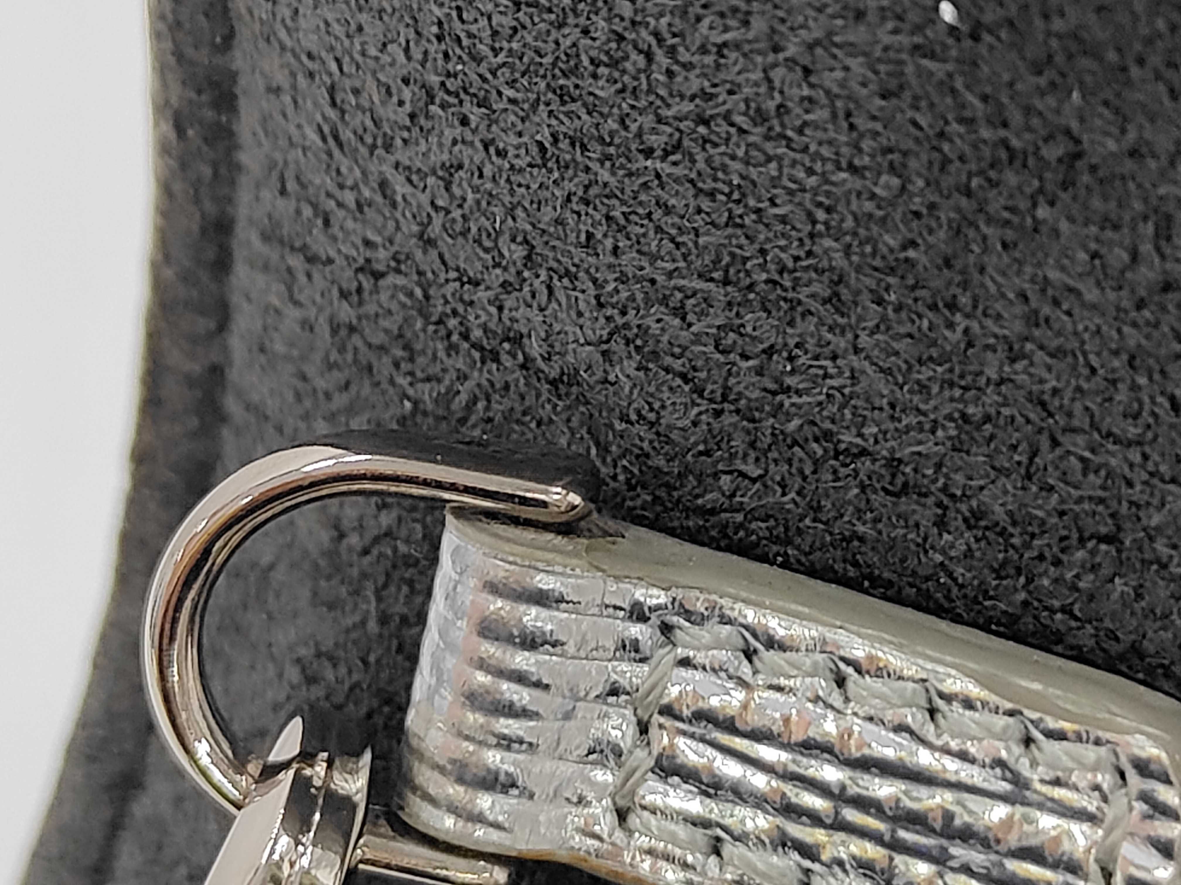 Chain Shoulder Bag — view 9