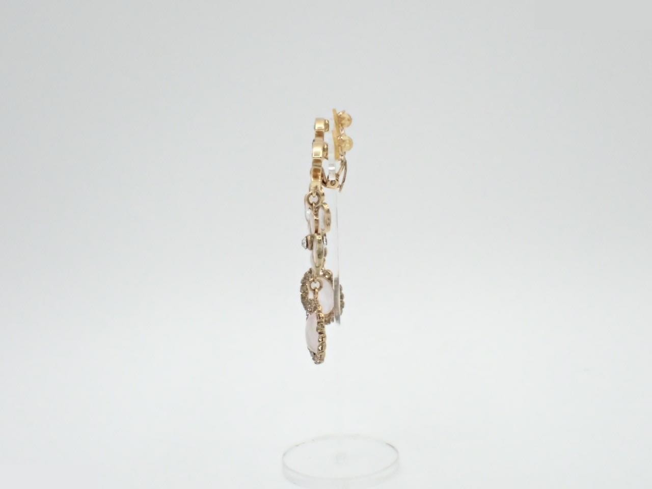 Coco Mark x Clover Rhinestone Gold Earrings (with comment) 06P — view 3