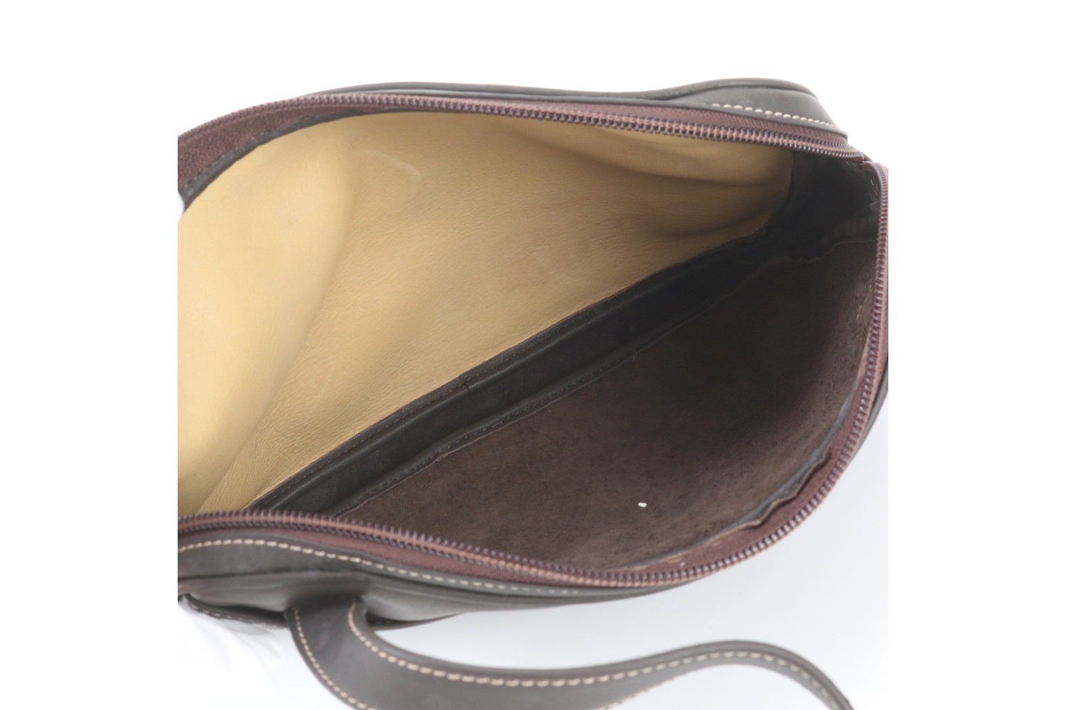 Anagram Leather Shoulder Bag, Crossbody Bag, Handbag — view 7