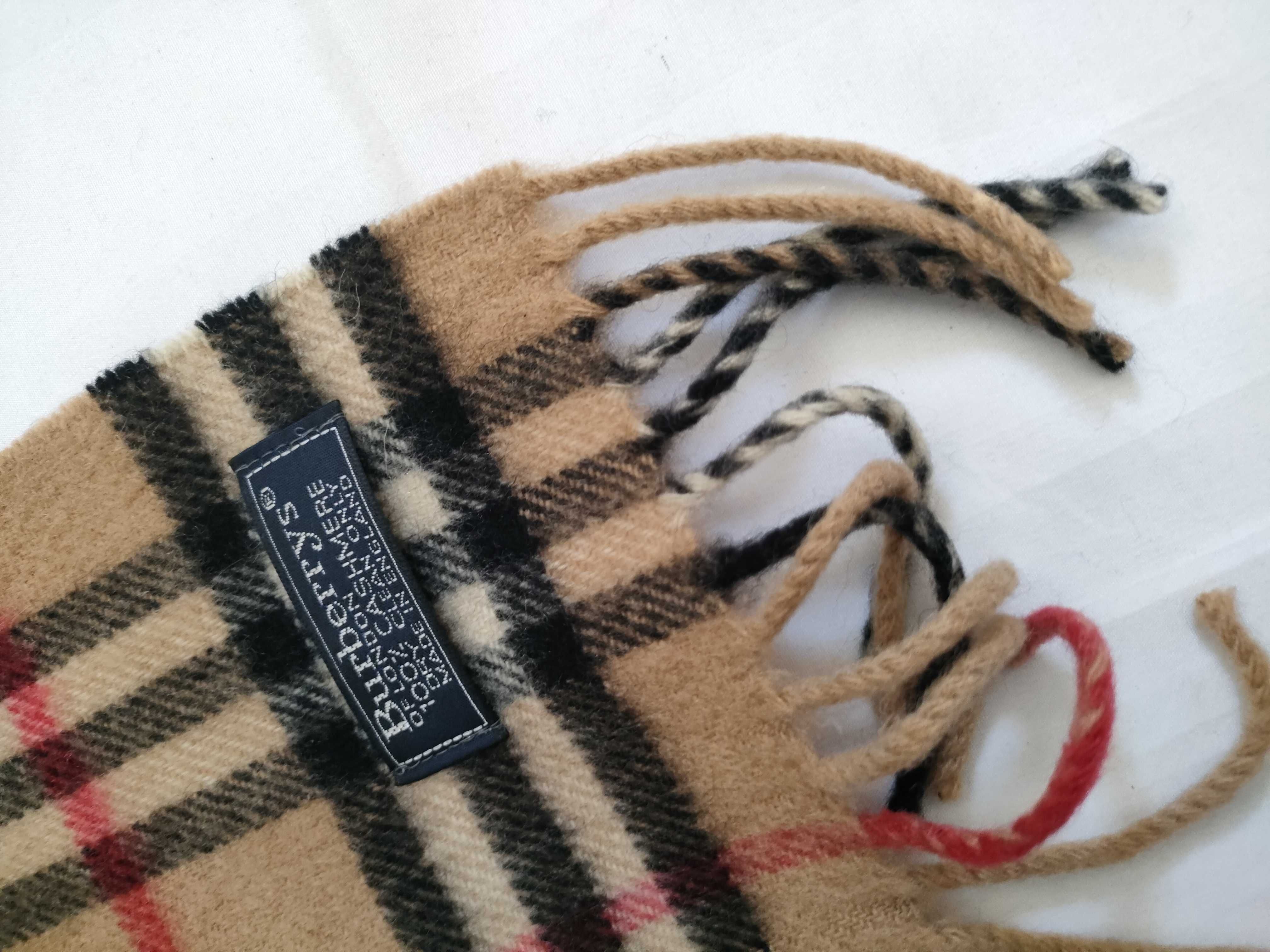 100% Cashmere Scarf, Nova Check Pattern, and other accessories. — view 7
