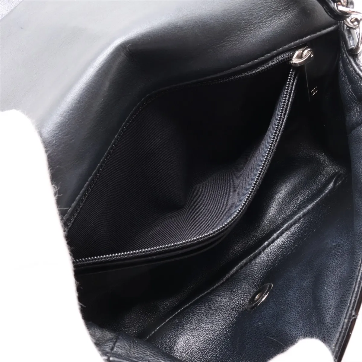 Mini Matelassé 20 Patent Leather Single Flap Single Chain Bag, Black with Silver Hardware, 17620845, Serial Number 17-series, A69900 — view 7