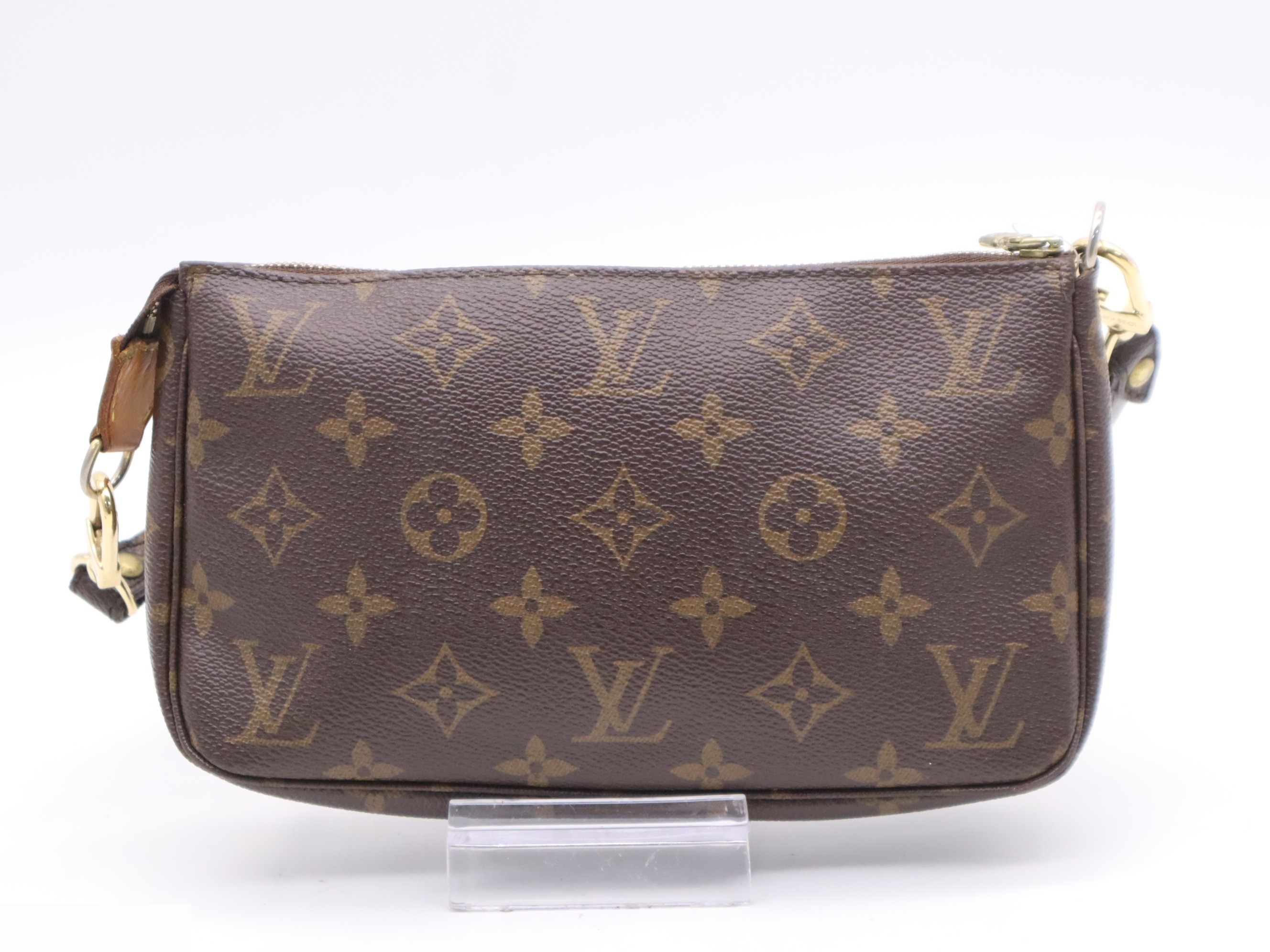 Pochette Accessoires (old model) with shoulder strap — view 2