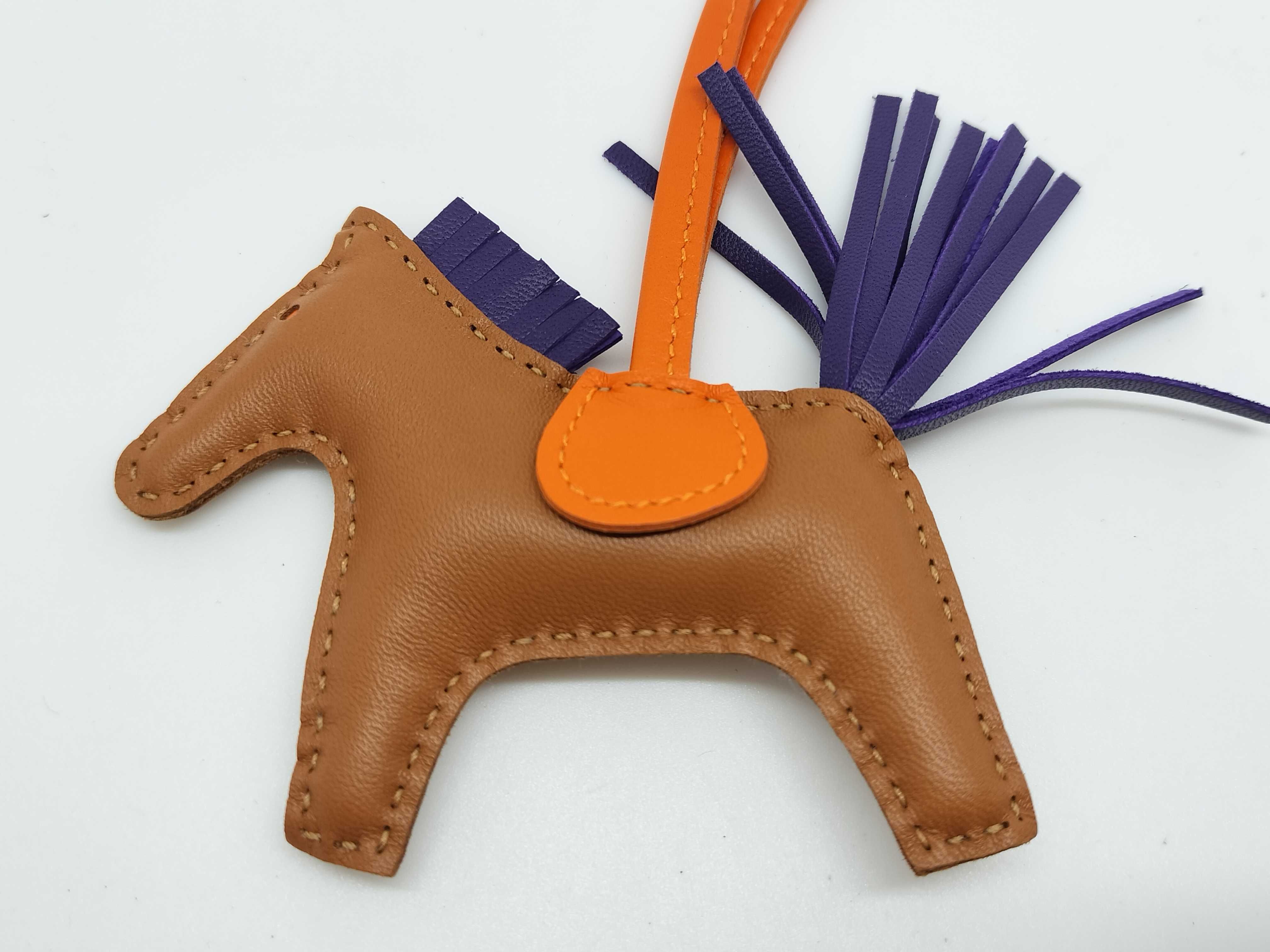 Rodeo Charm — view 3