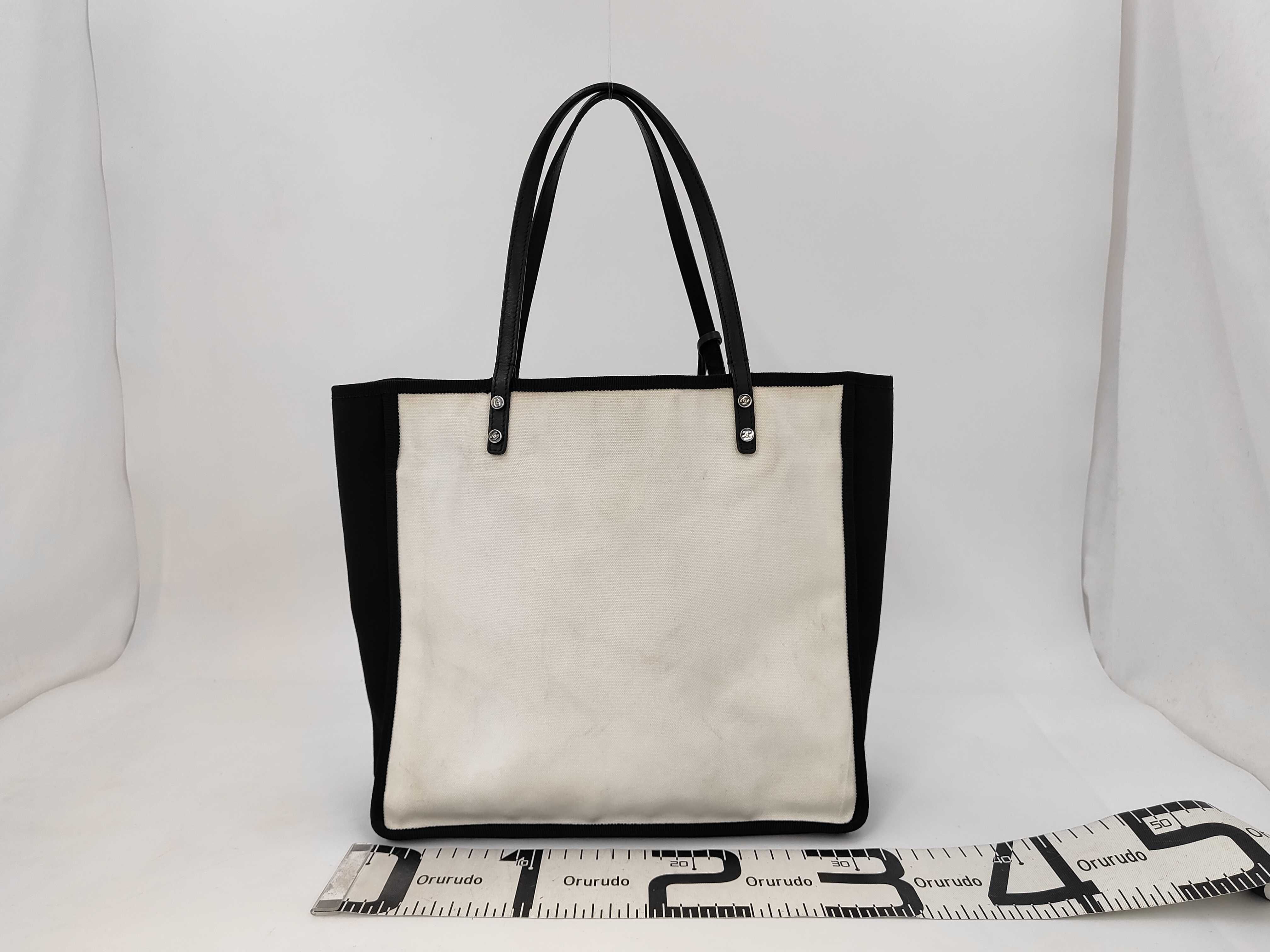 Canvas Tote Bag 5x5=CC Let's Lemon Straight Tote Bag — view 2