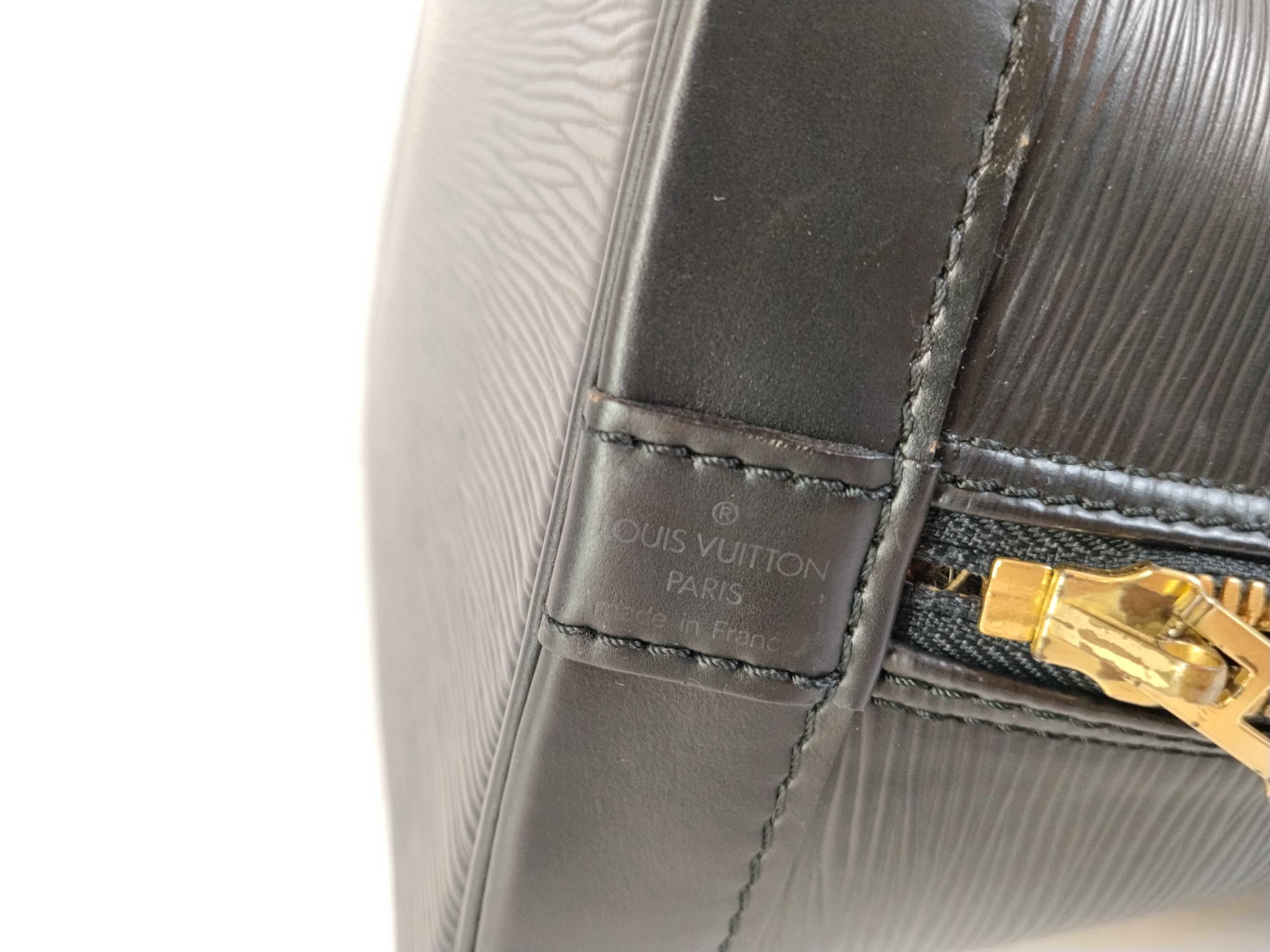 Epi Alma PM Black M52142 Handbag — view 13