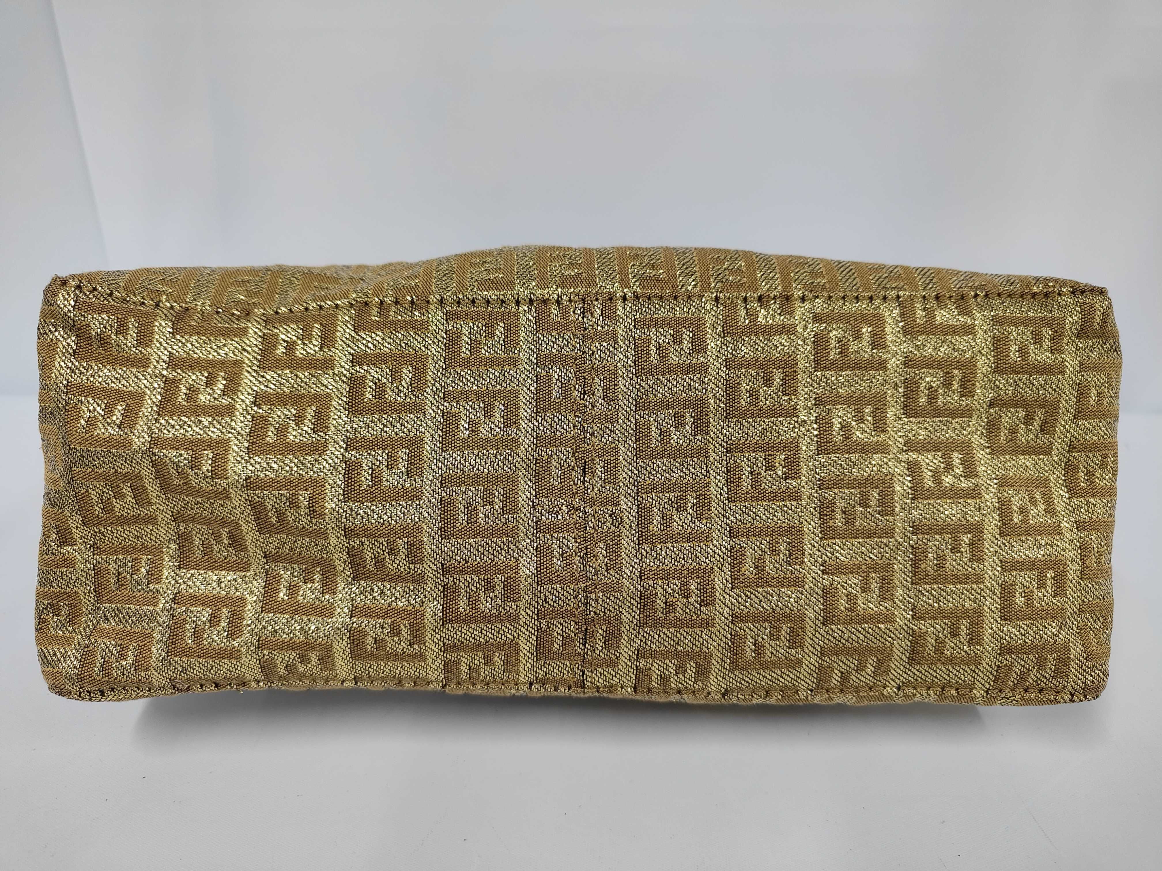 Zucchino Shoulder Bag, Leather, Gold, with Dust Bag — view 7