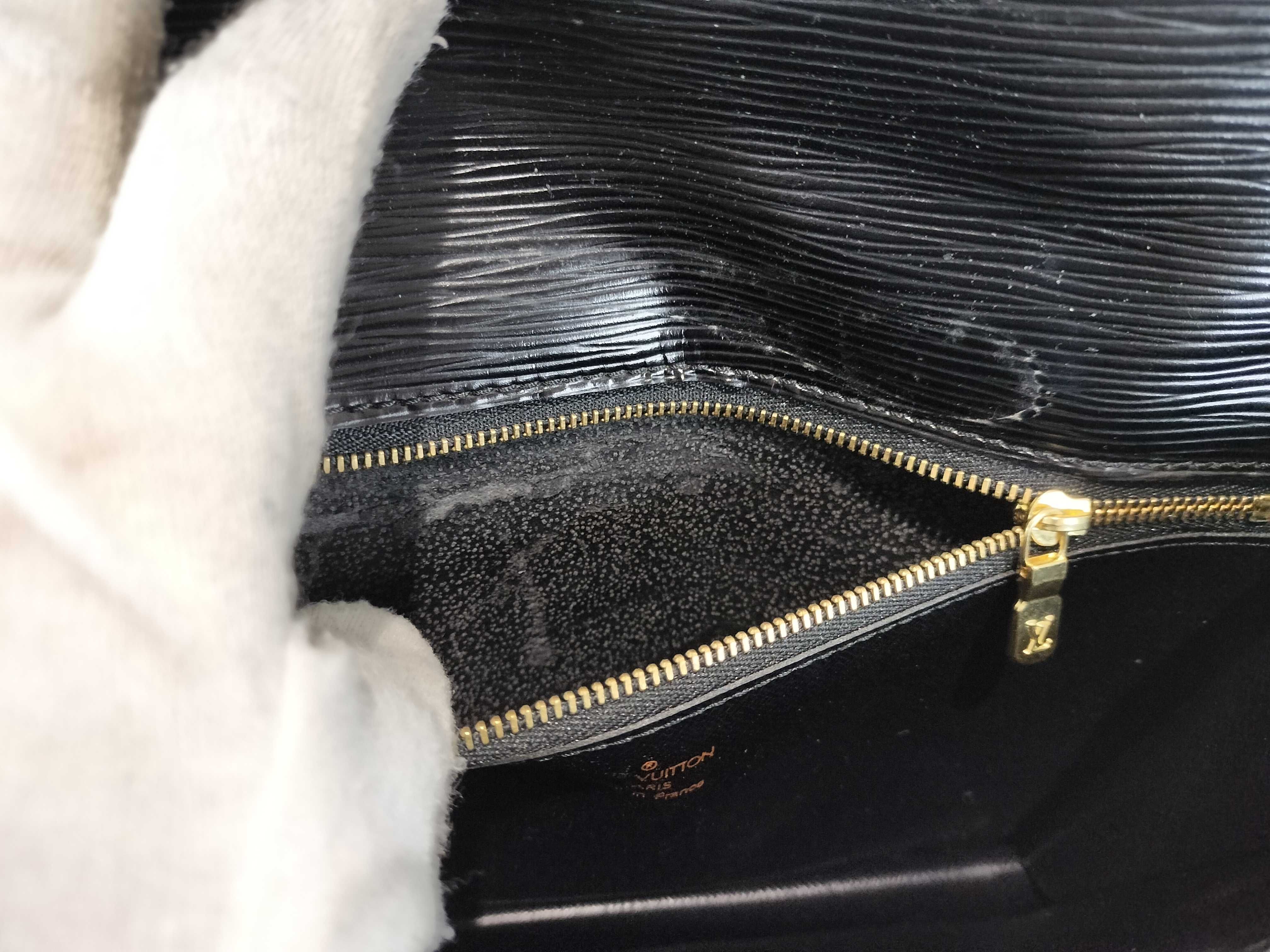 Epi M52612 Serie Dragonne Epi Noir Second Bag — view 12