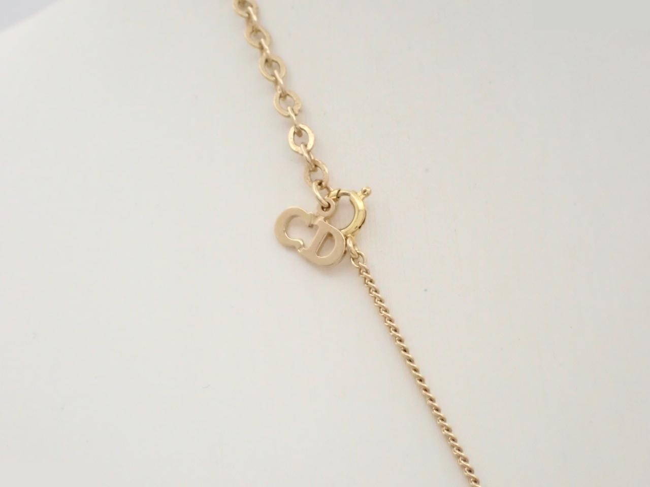 Gold necklace, neck circumference approximately 47cm — view 2