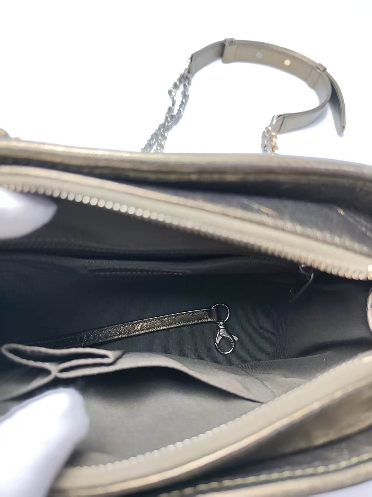 【*Shipped from: China*】CHANEL Gabrielle Leather No.27 Shoulder Bag — view 10
