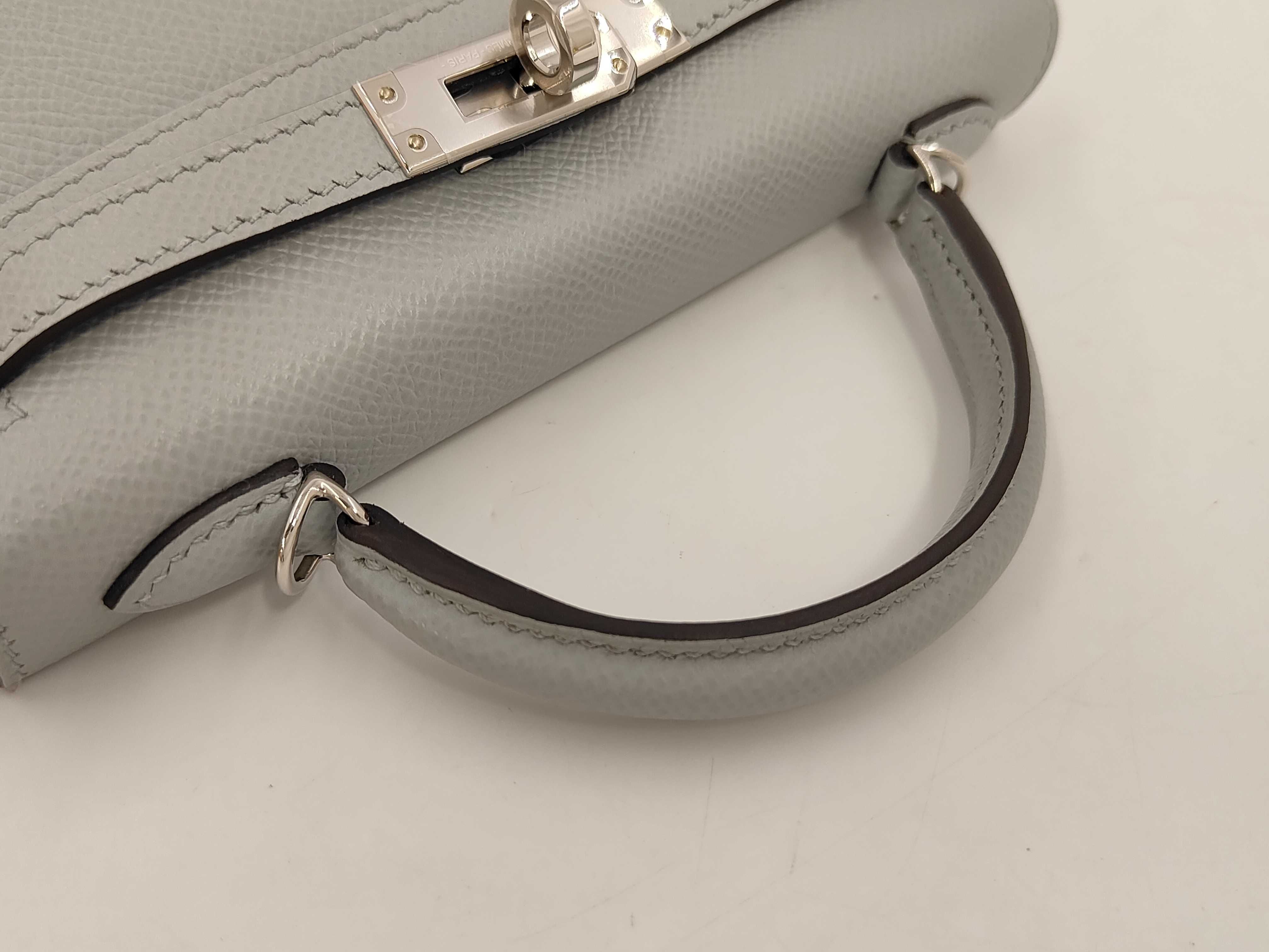 Mini Kelly handbag with bandouliere strap, Epsom leather, blue glacier leather, silver hardware, G stamp. — view 3