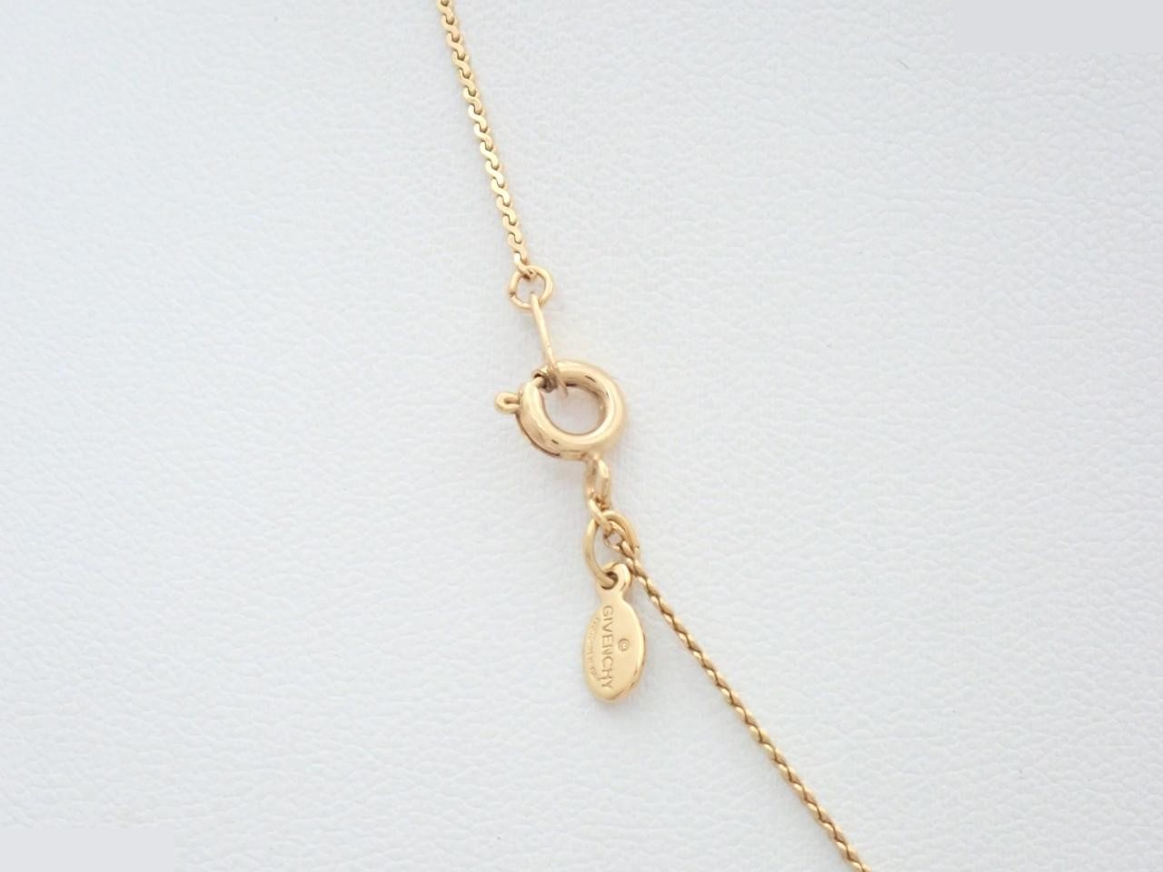 Other lines: Precious metal necklaces and pendants, total length approximately 40 cm. — view 2