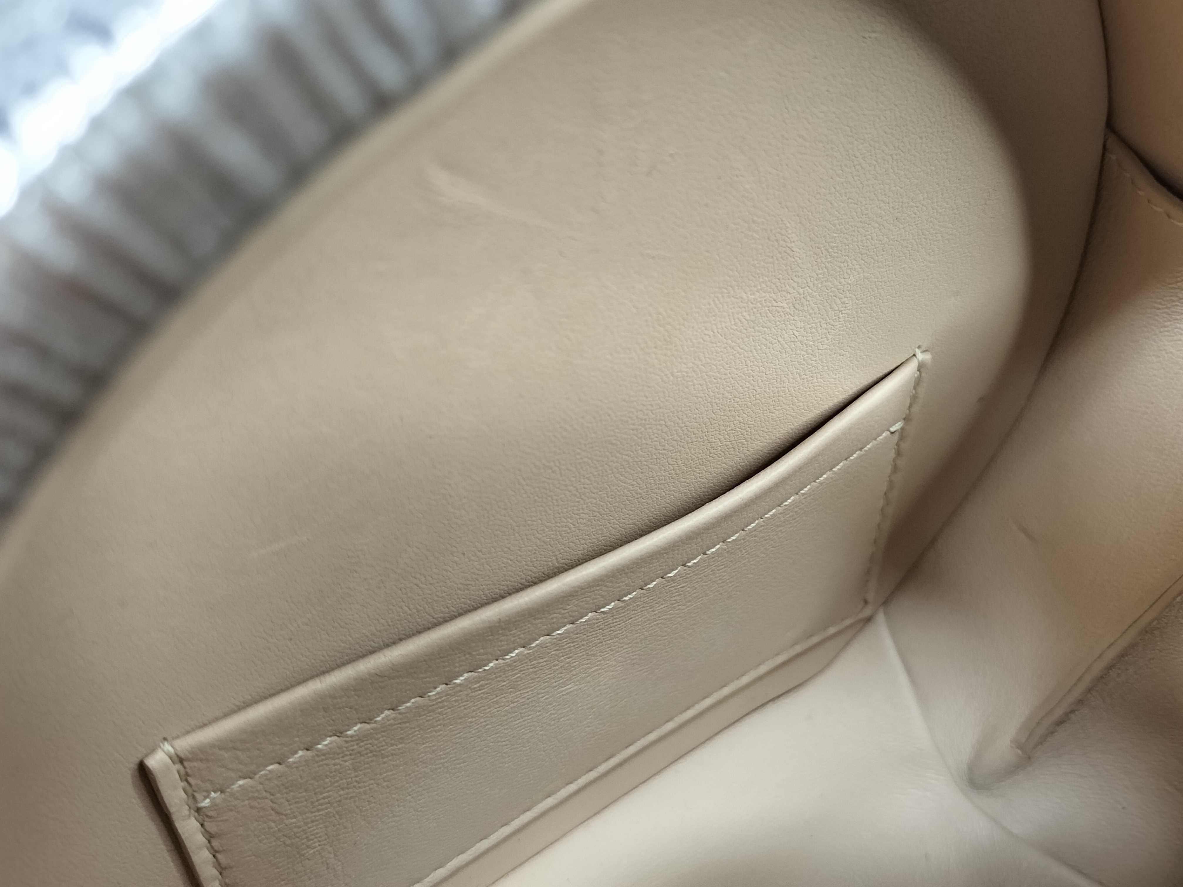 Epi Leather Shoulder Bag, Epi Petite Boite Chapeau Silver Handbag — view 10