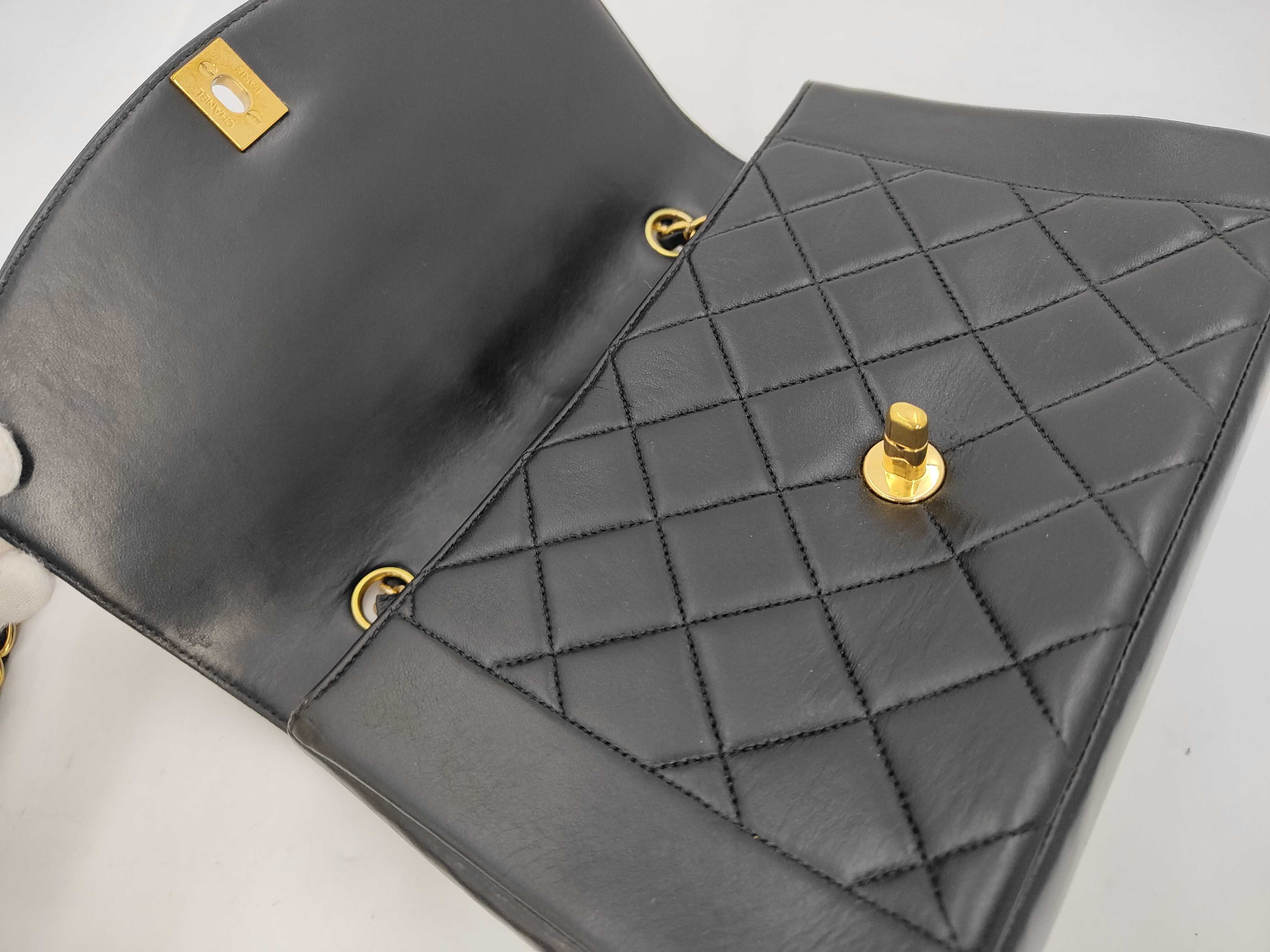 Diana 25 Lambskin Gold Hardware Chain Shoulder Bag (Serial Number 4) — view 8