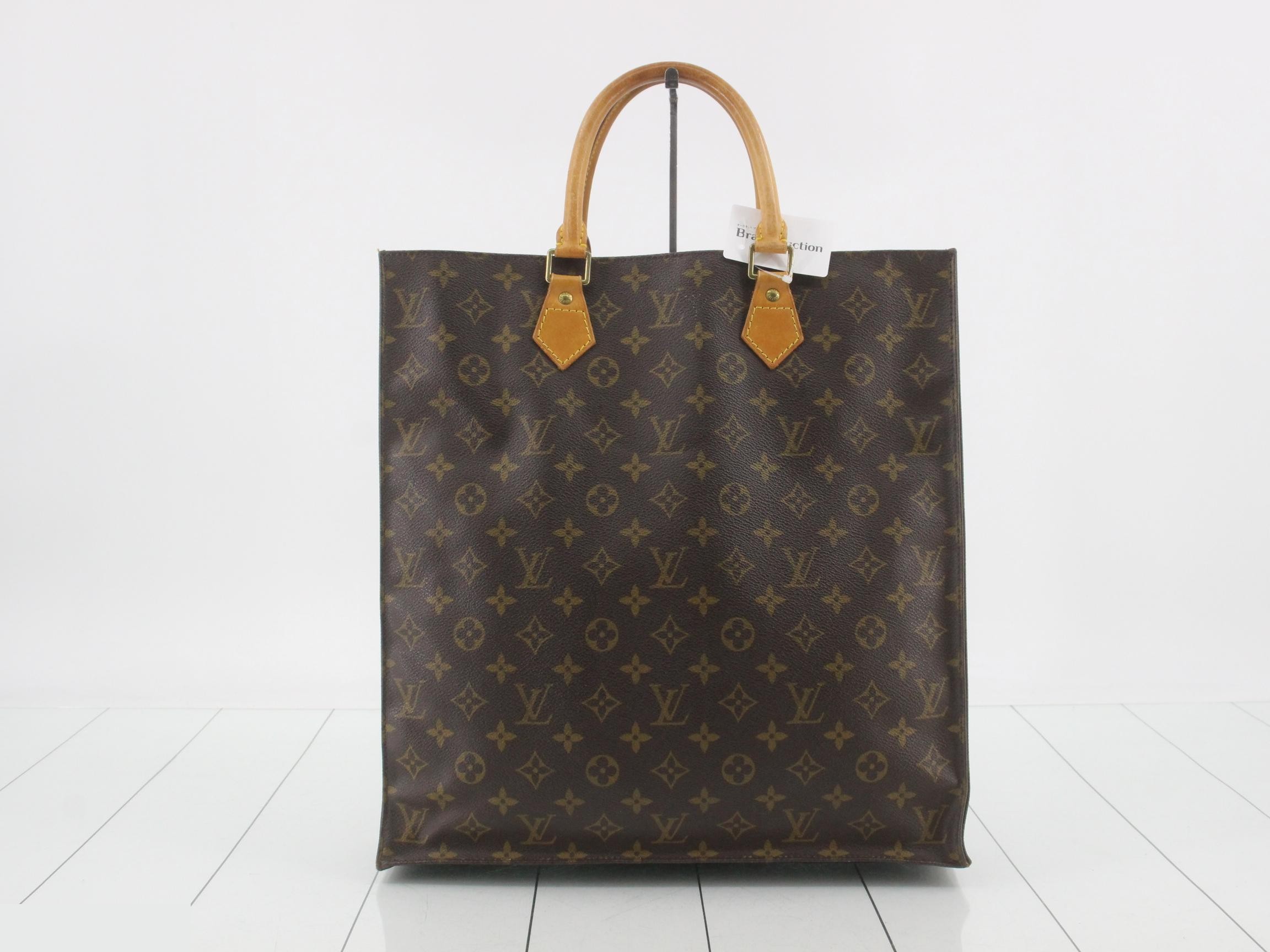 M51140 Monogram Sac Plat — view 2