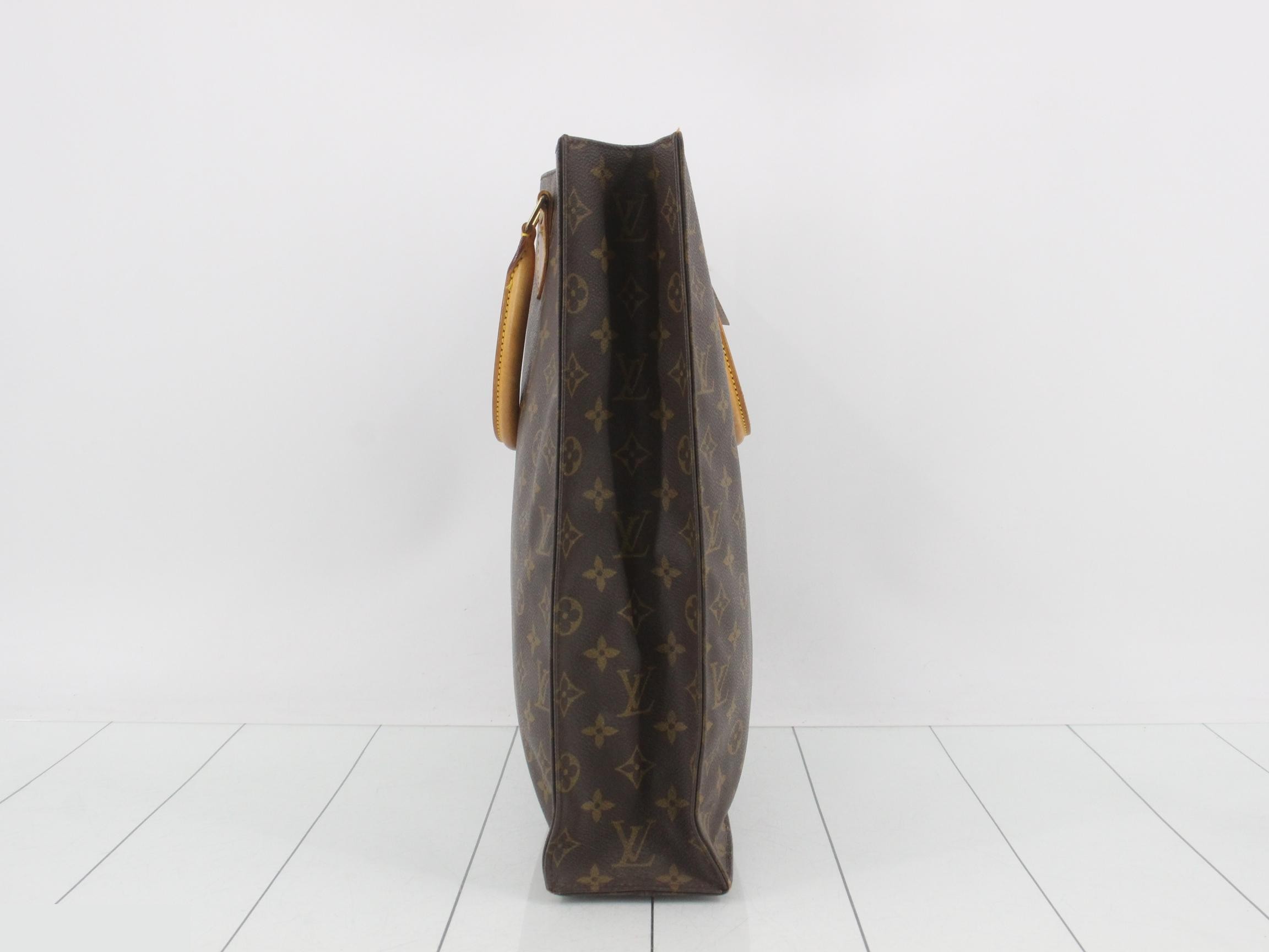 M51140 Monogram Sac Plat — view 3