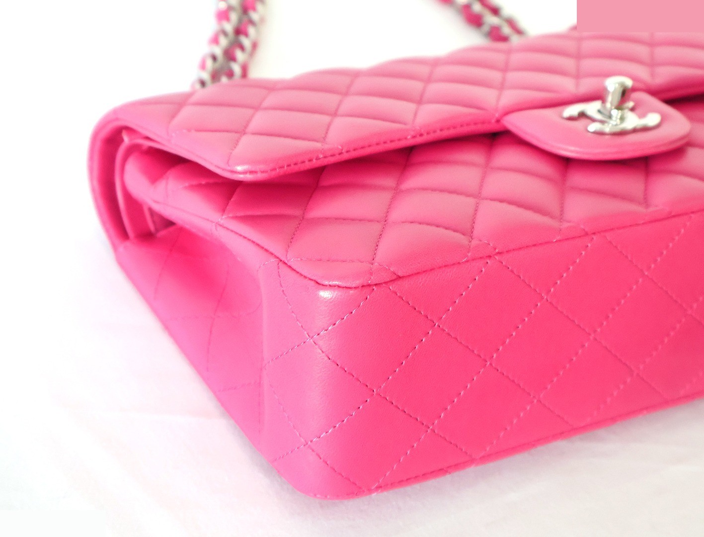 Matelassé 25 Lambskin Double Flap Double Chain Shoulder Bag, Pink — view 3