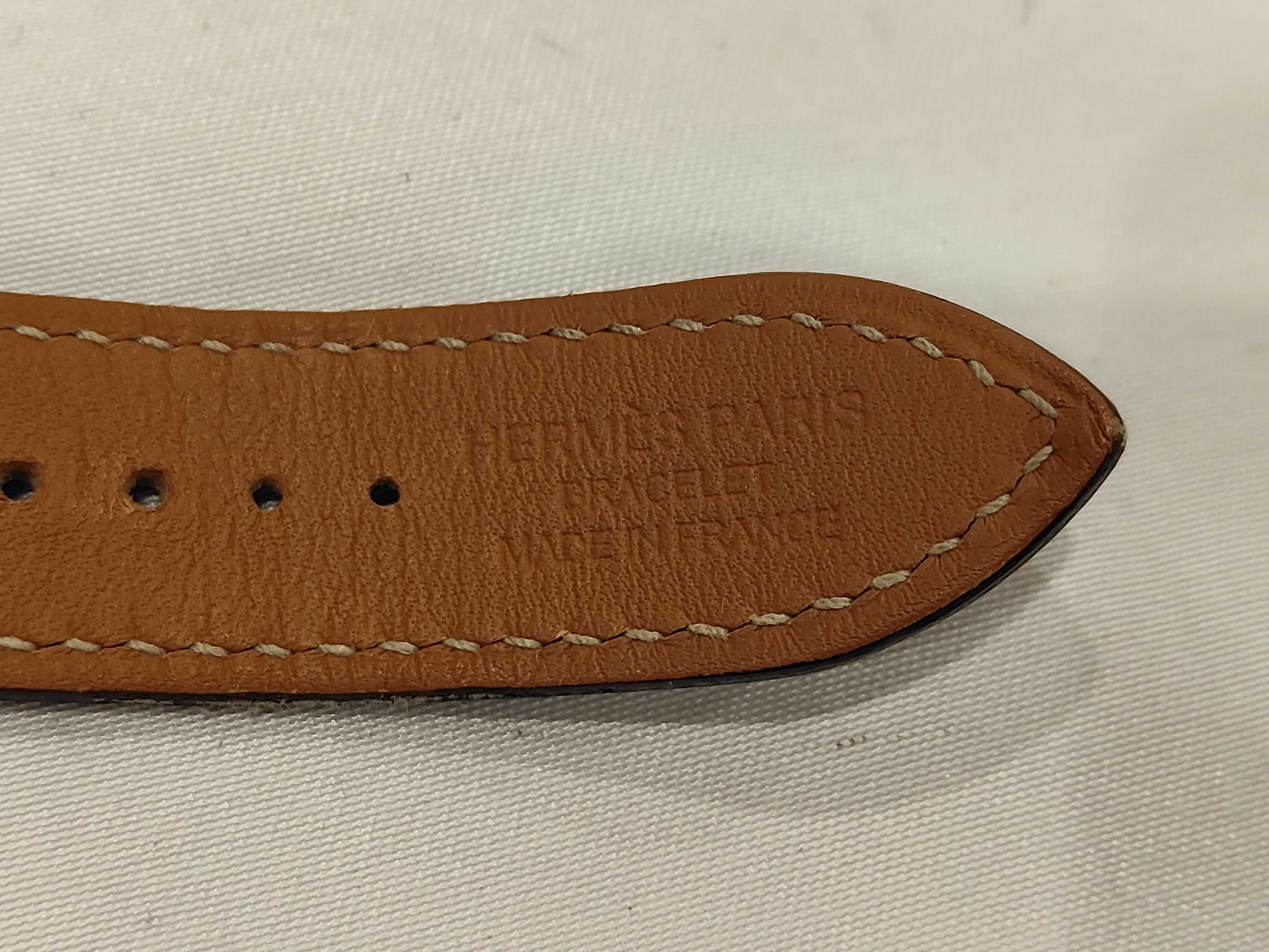 Apple Watch Leather Strap and other accessories — view 5