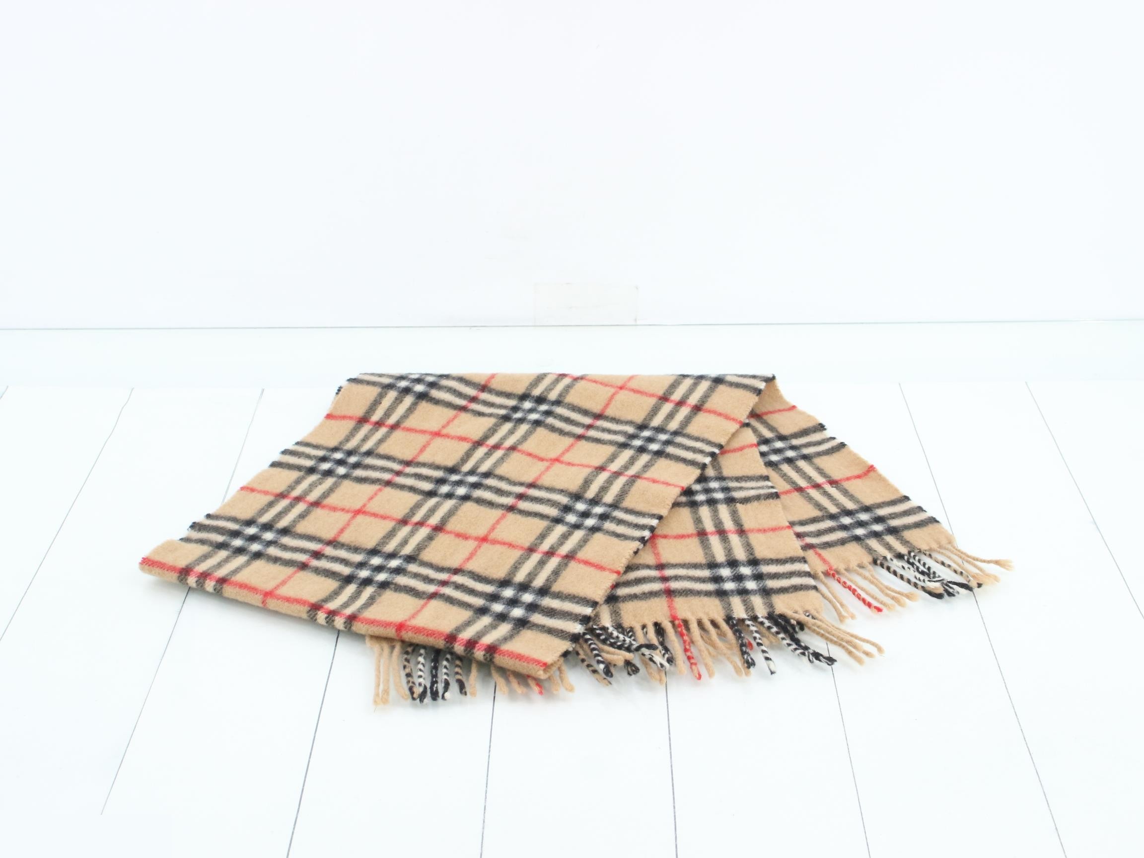 Other lines: Small items, accessories, and scarves — view 3