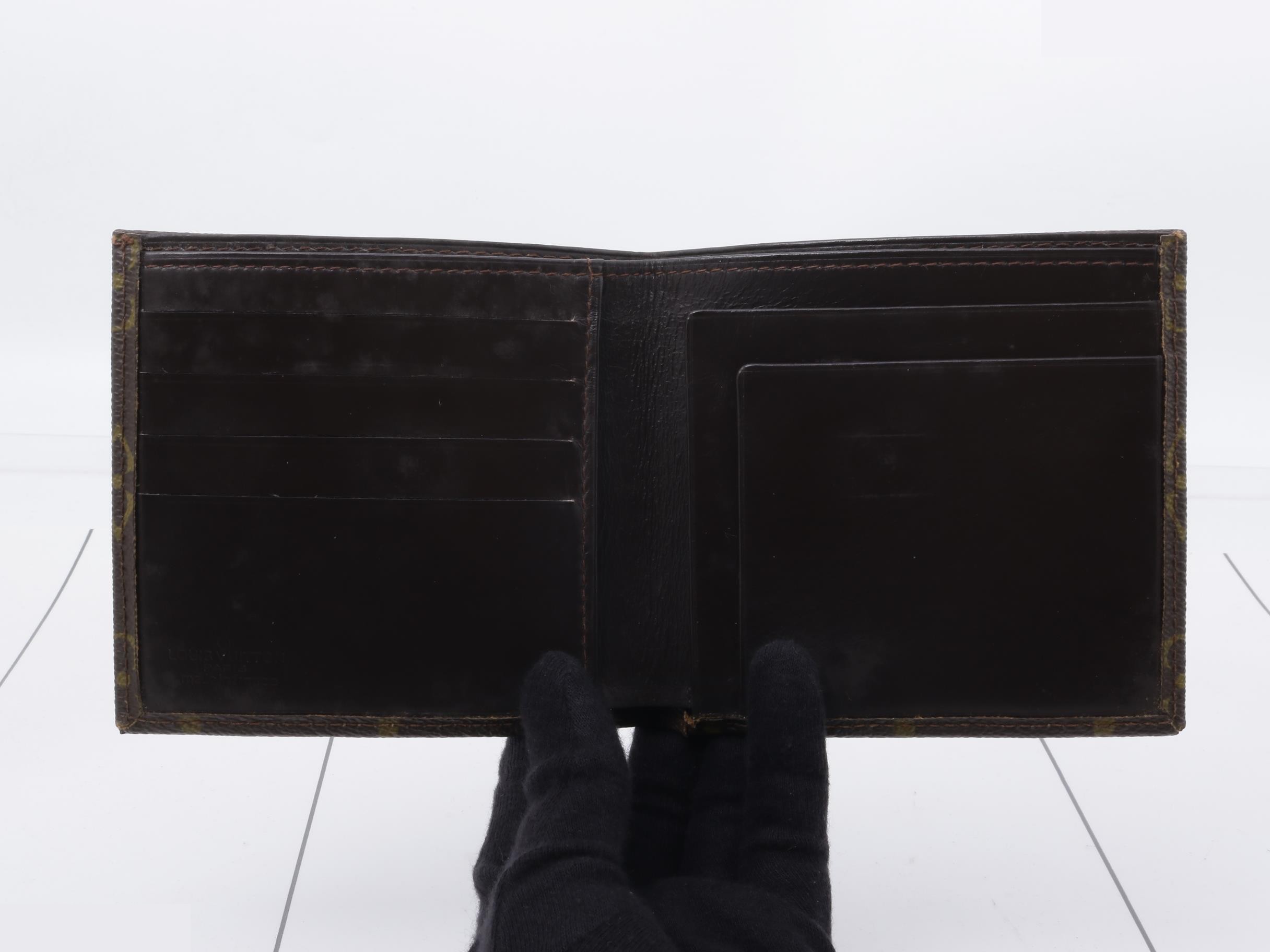 Old bi-fold wallet — view 4