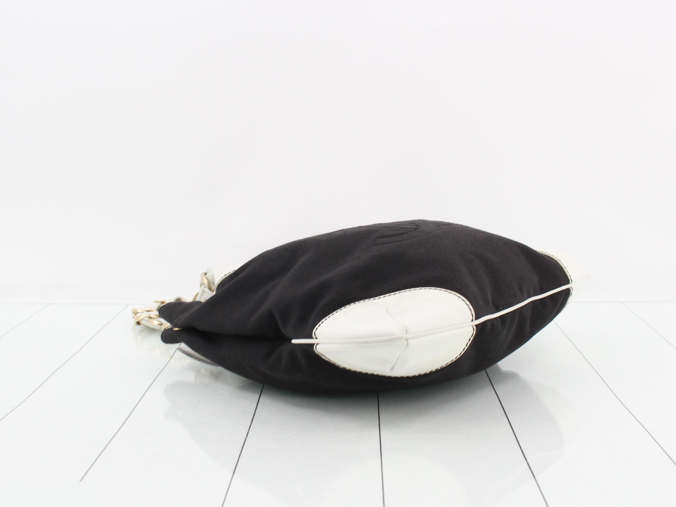 Canvas shoulder bag with chain strap, item number 8. — view 5