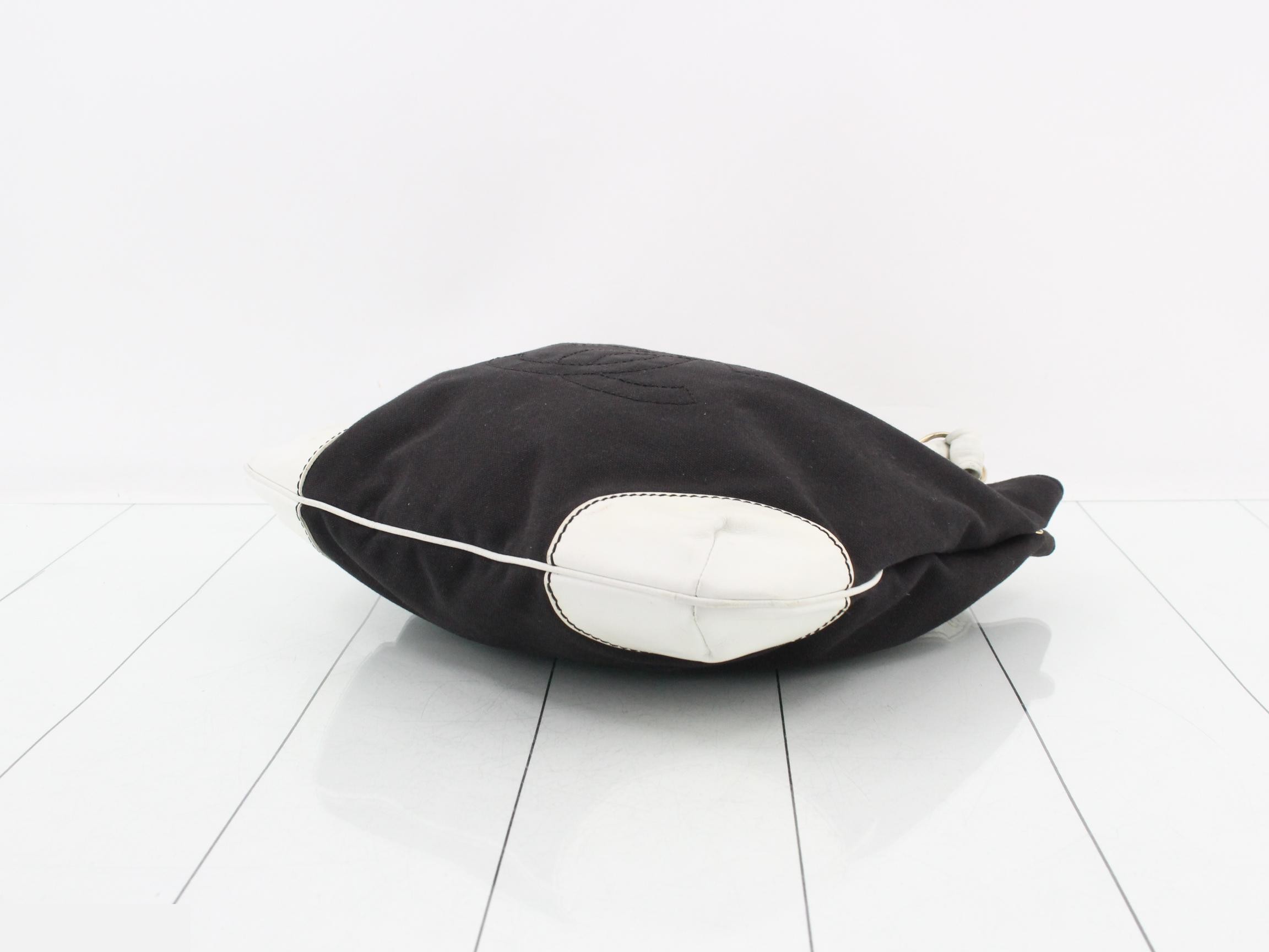 Canvas shoulder bag with chain strap, item number 8. — view 6