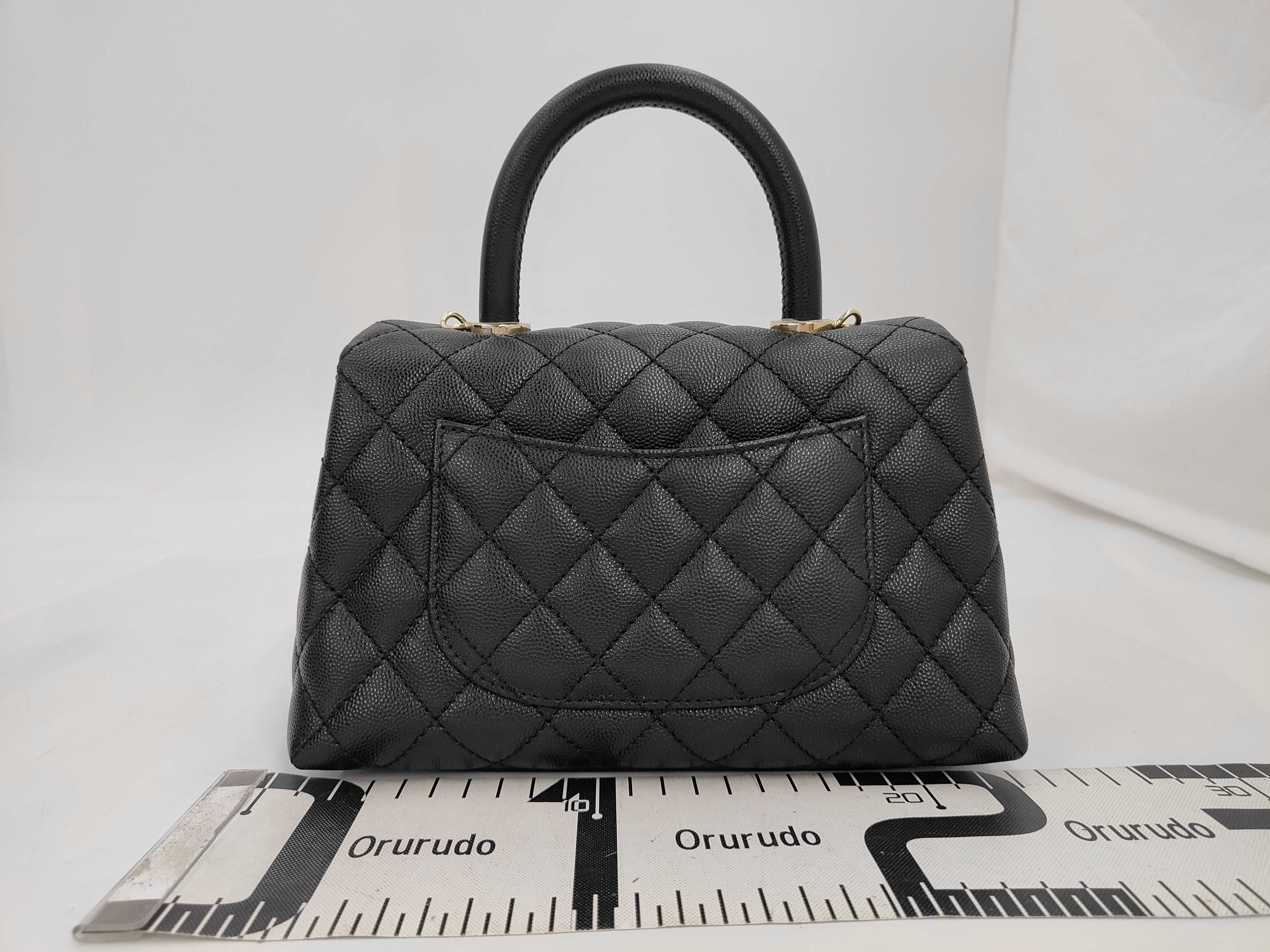 Matelassé Coco Handle XS Caviar Leather Black Gold Hardware Serial Number 31 Handbag — view 2