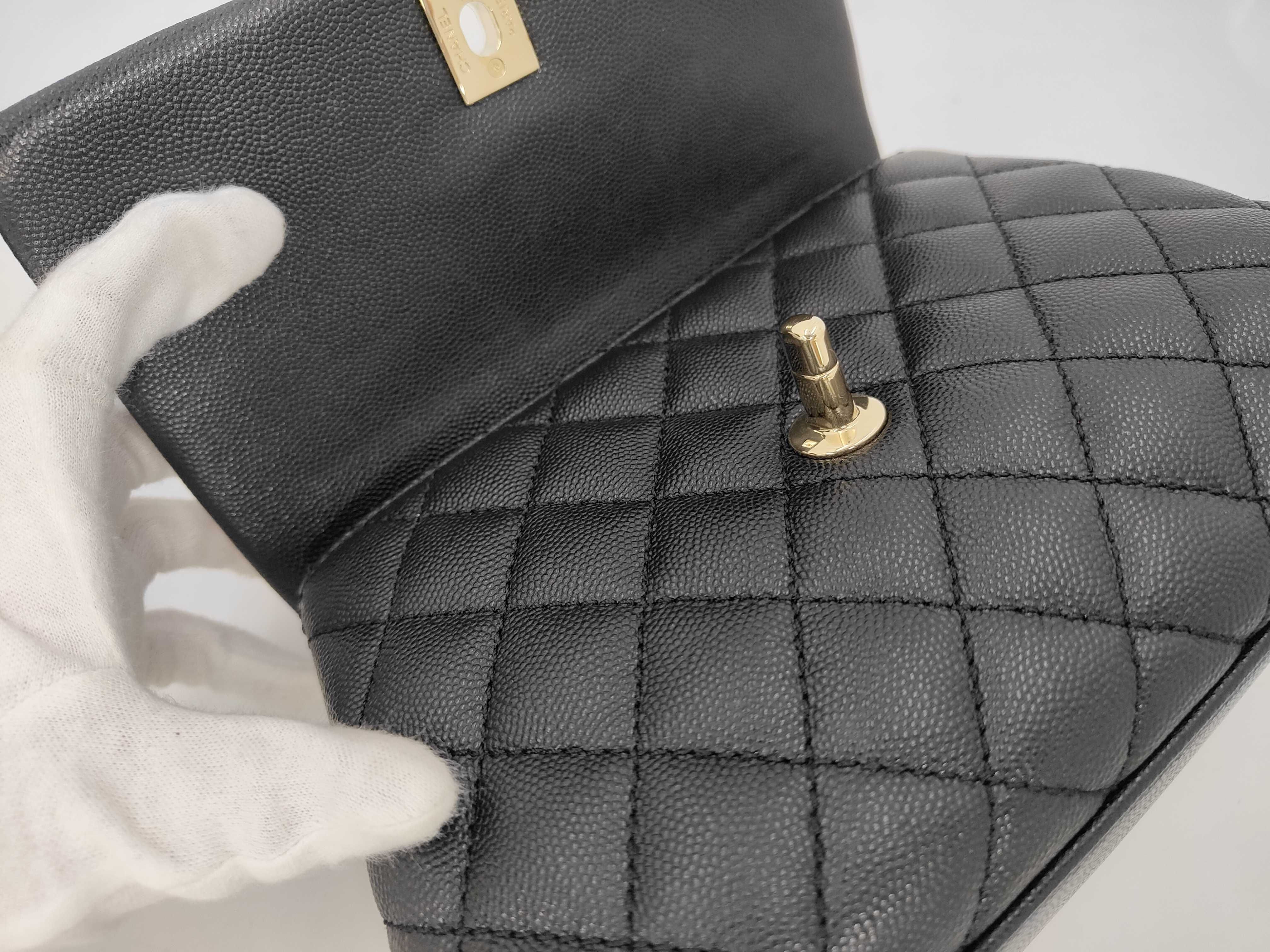 Matelassé Coco Handle XS Caviar Leather Black Gold Hardware Serial Number 31 Handbag — view 8