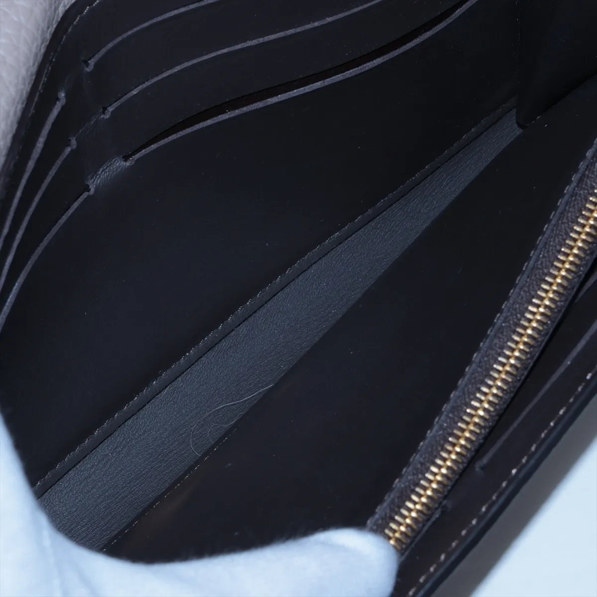 Taurillon Portefeuille Capucines M61249 Galle Long Wallet RFID Reactive — view 5