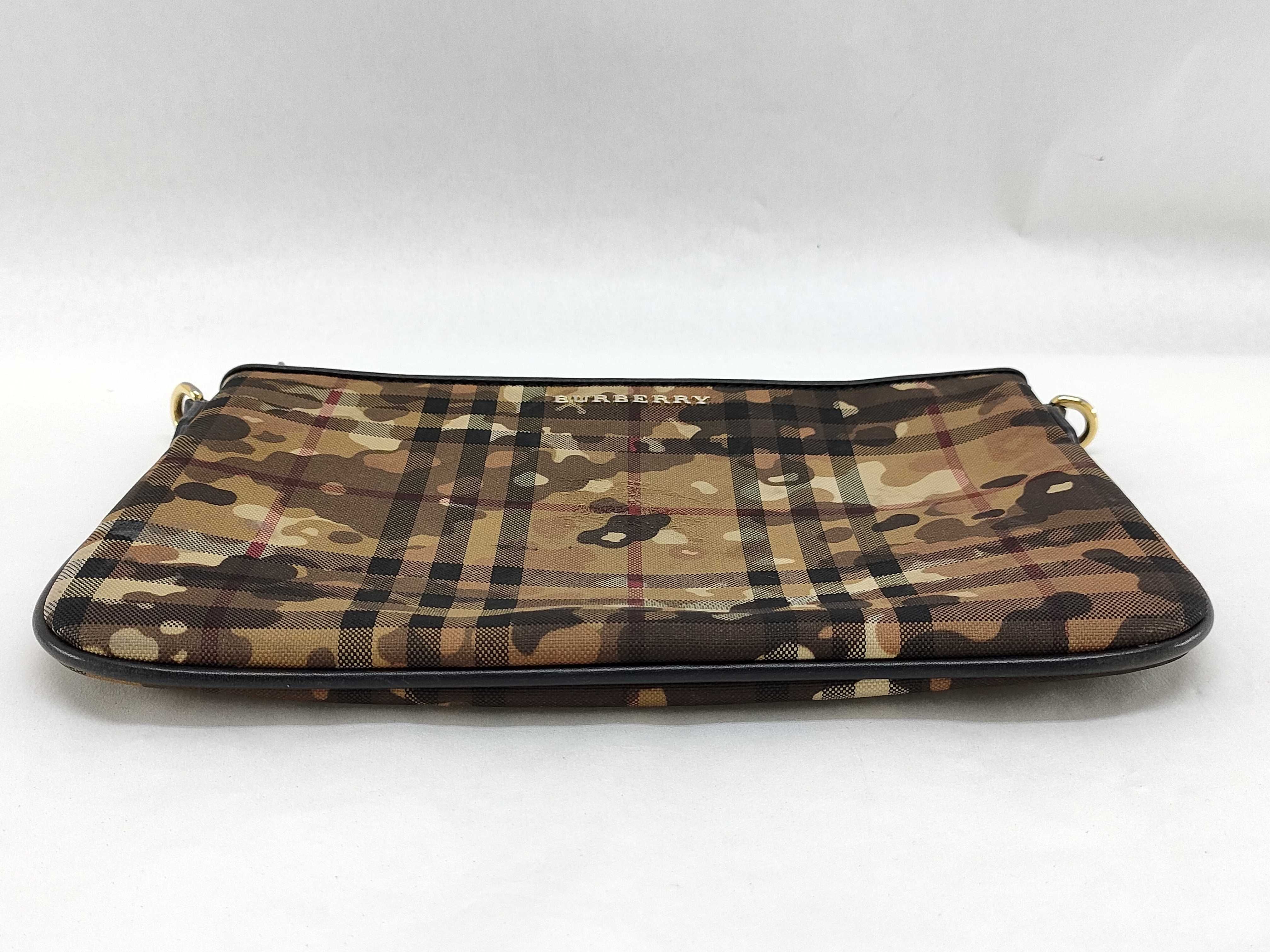 Nova Check Shadow Horse Camouflage Pouch — view 5