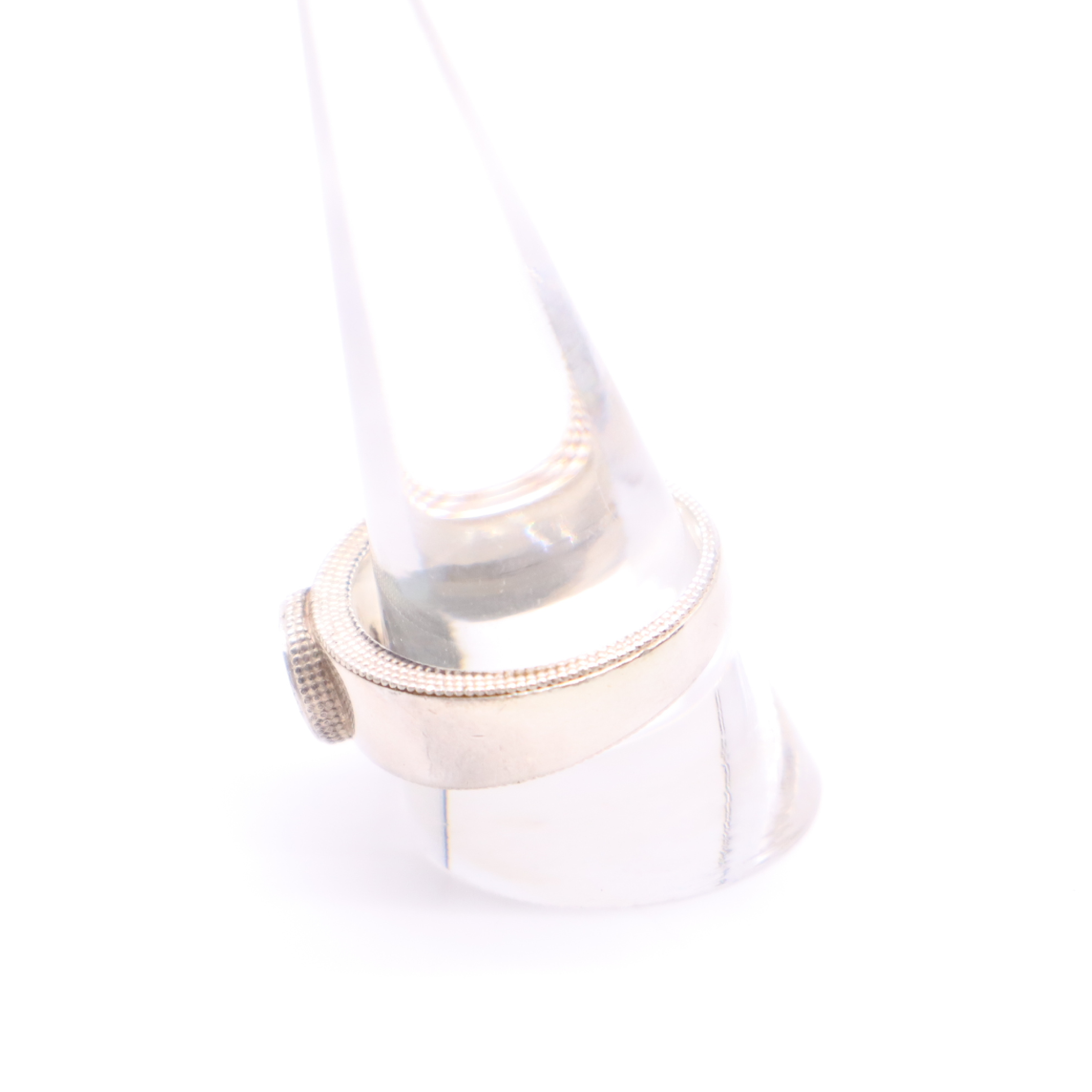 SV925 Interlocking G Ring, 9.4g, with box and dust bag. — view 3