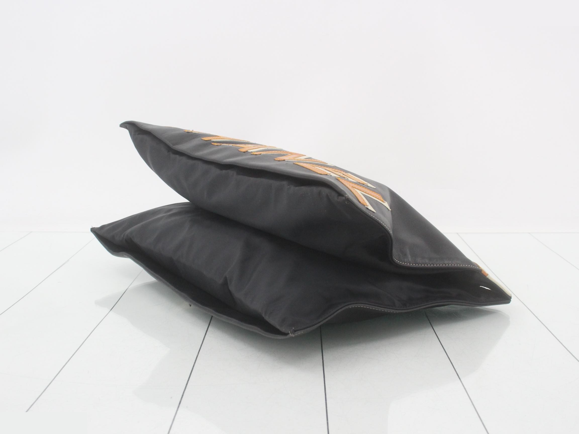 Icon No. 5 Chain Tote Bag — view 6