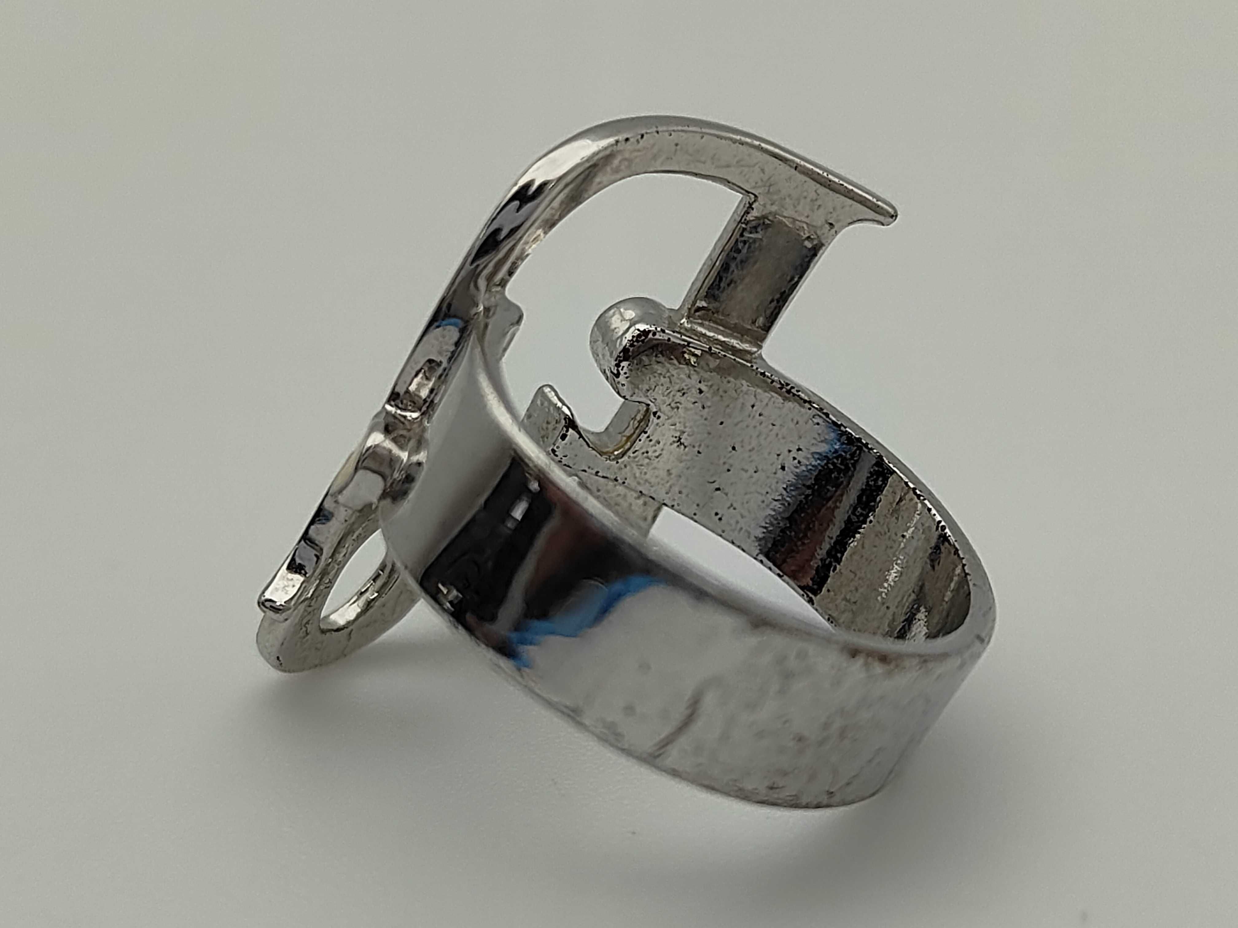Pro logo ring, silver ring — view 3