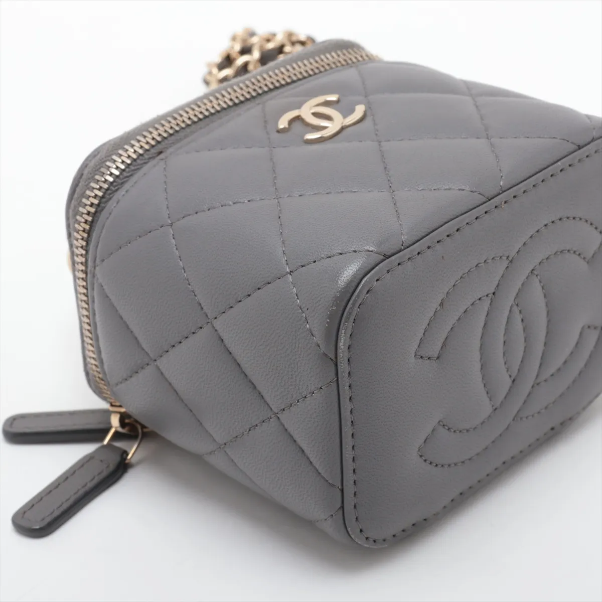 Matelassé Lambskin Vanity Bag, Gray with Gold Hardware, GU97G3PE, Random Serial Number — view 4