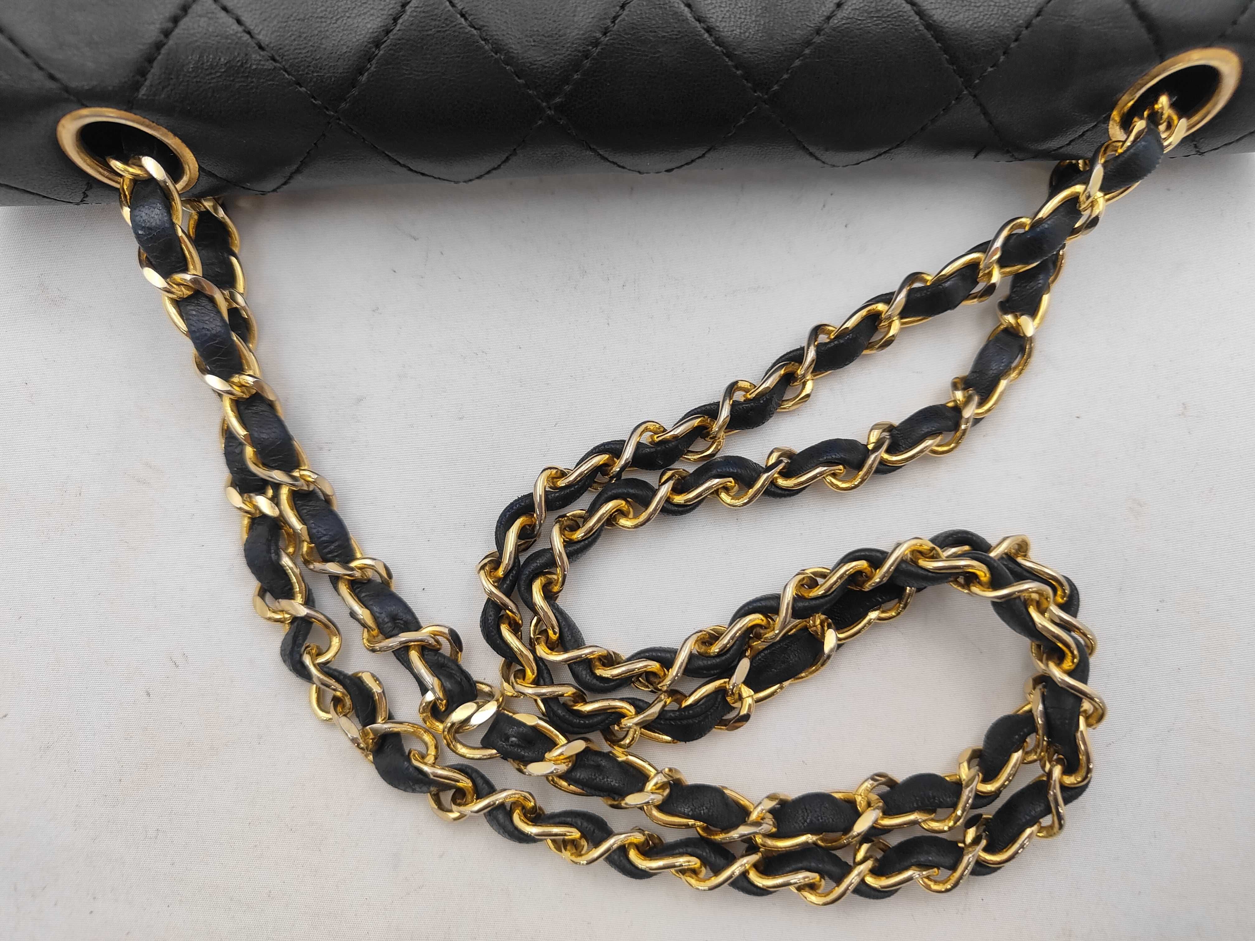 Matelassé 25 Lambskin Double Flap Double Chain Shoulder Bag — view 3