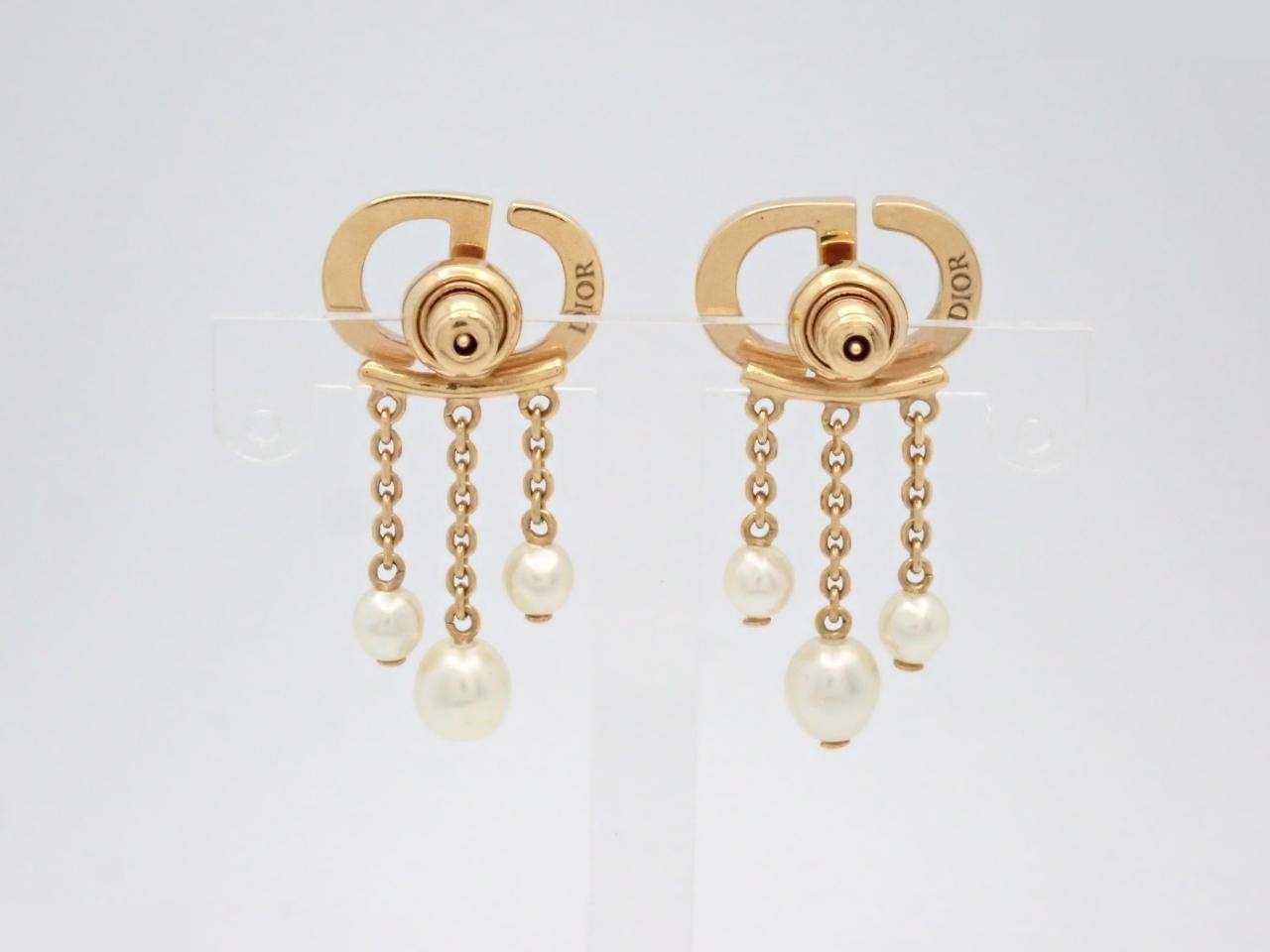 Gold earrings — view 2