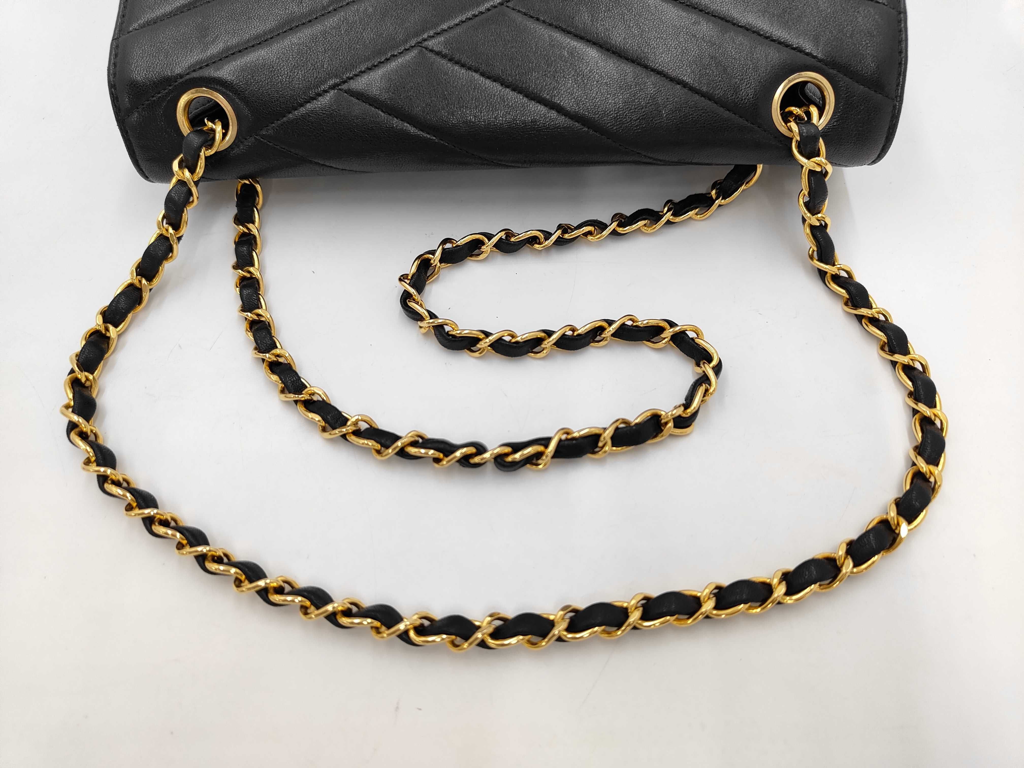 V-stitch Chevron Flap Chain Shoulder Bag, Black Shoulder Bag — view 5